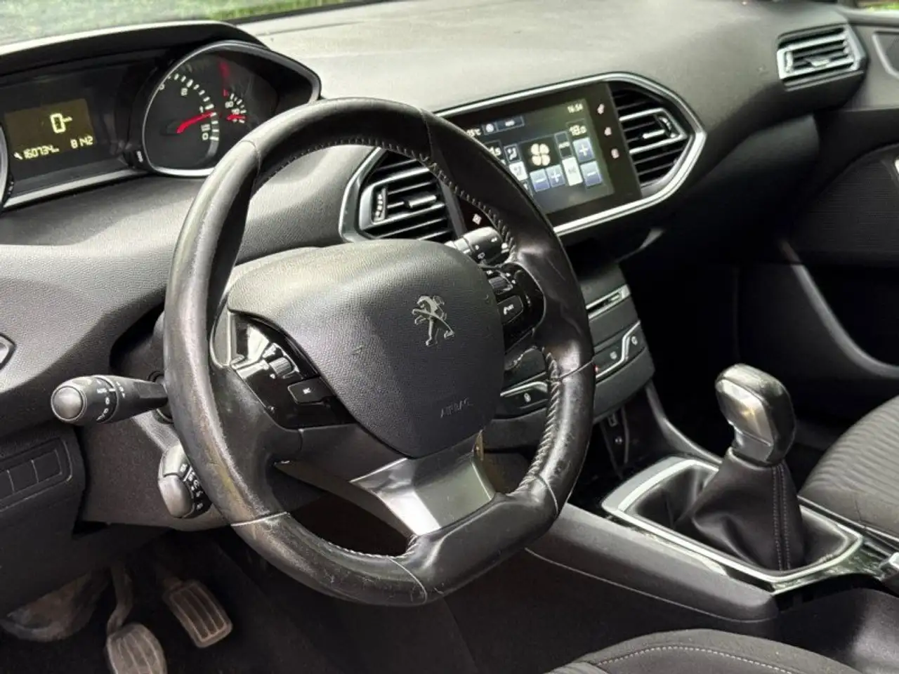 Peugeot 308 308 — photo 12