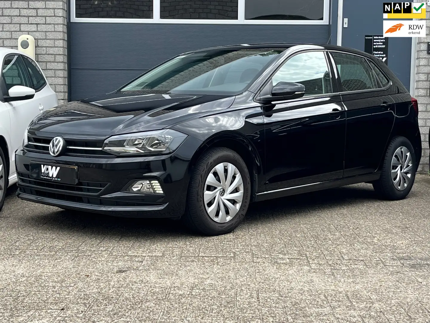 Volkswagen Polo 1.0 MPI Comfortline NL auto 5 deurs airco el pakke Noir - 1