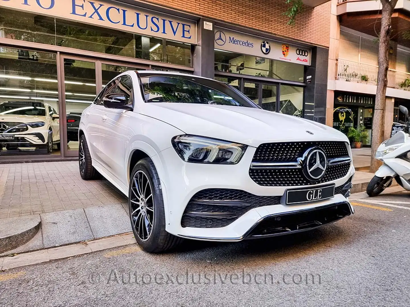 Mercedes-Benz GLE 350 350e 4Matic Aut. Weiß - 1
