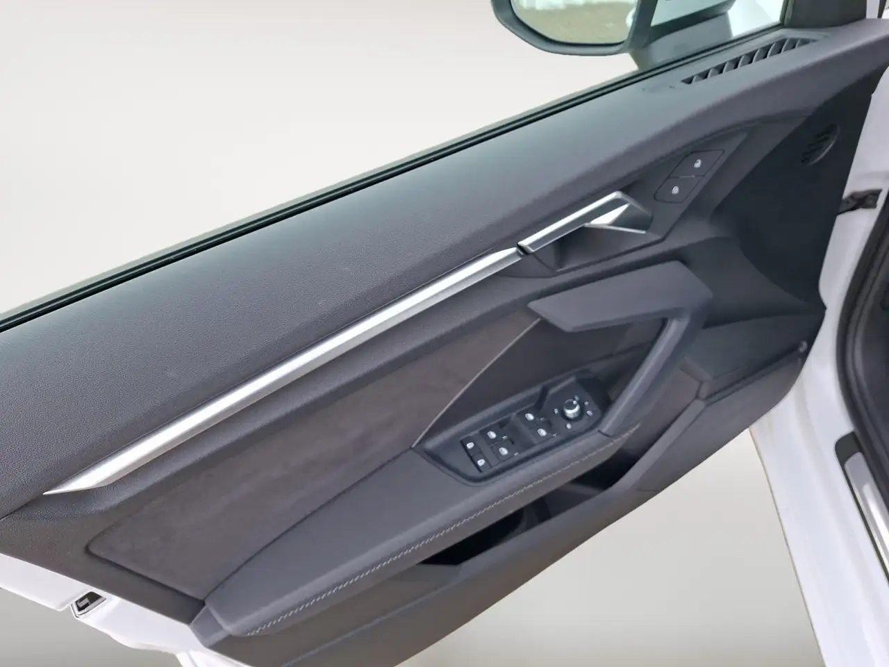 Audi A3 Sportback 30 TFSI basis S-Line AHK RFK ACC 15