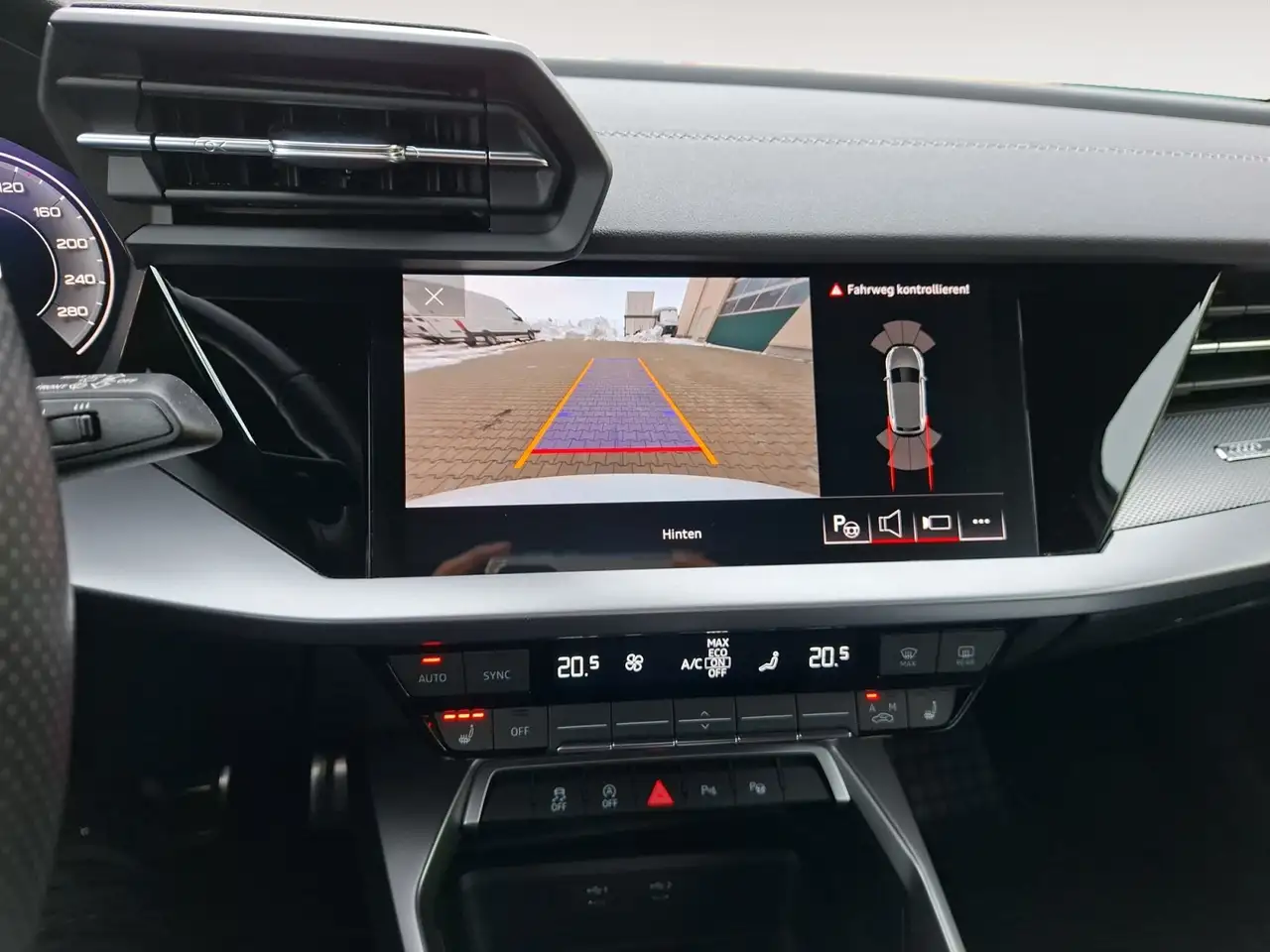 Audi A3 Sportback 30 TFSI basis S-Line AHK RFK ACC 14