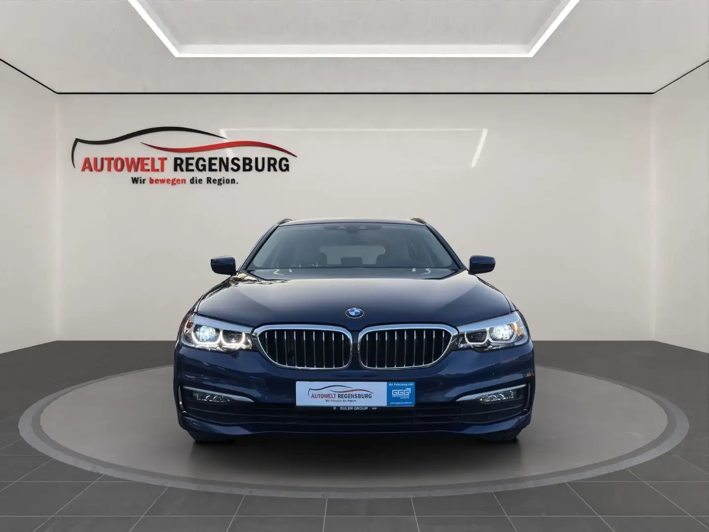 BMW 530 d xDrive LED AHK VIRT AHK MEMORY HAEDUP LEDER Blau - 2