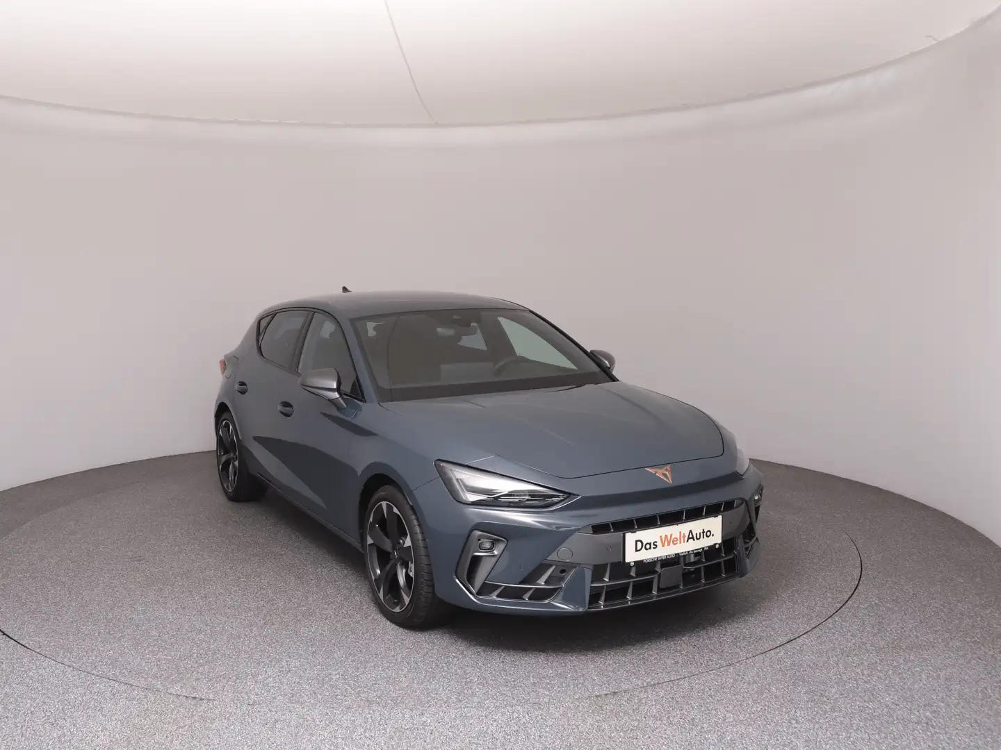 CUPRA Leon 1.5 eTSI DSG 150 PS ACT Blau - 2