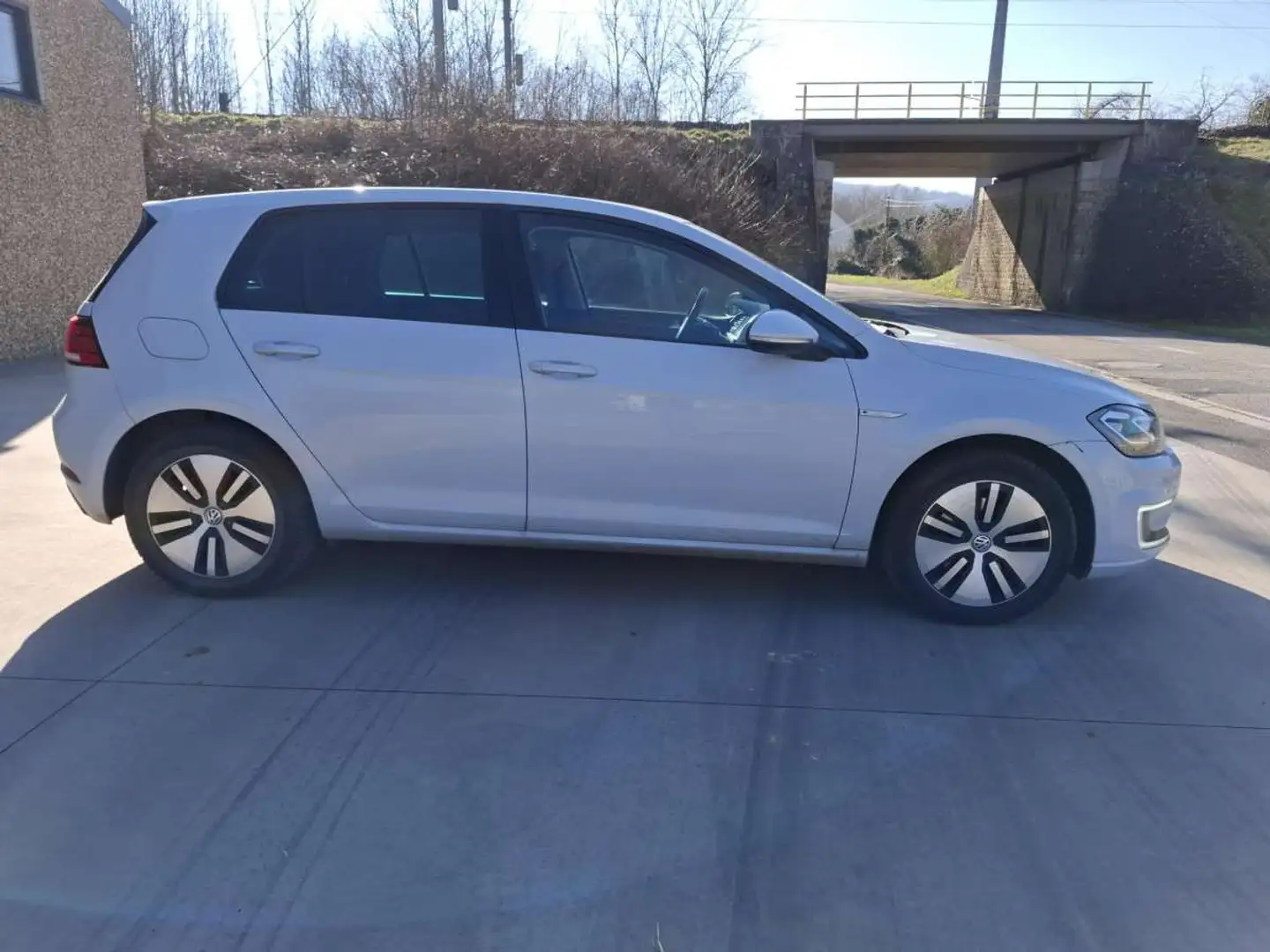 Volkswagen e-Golf E-Dition 35.8kwh Blanc - 2