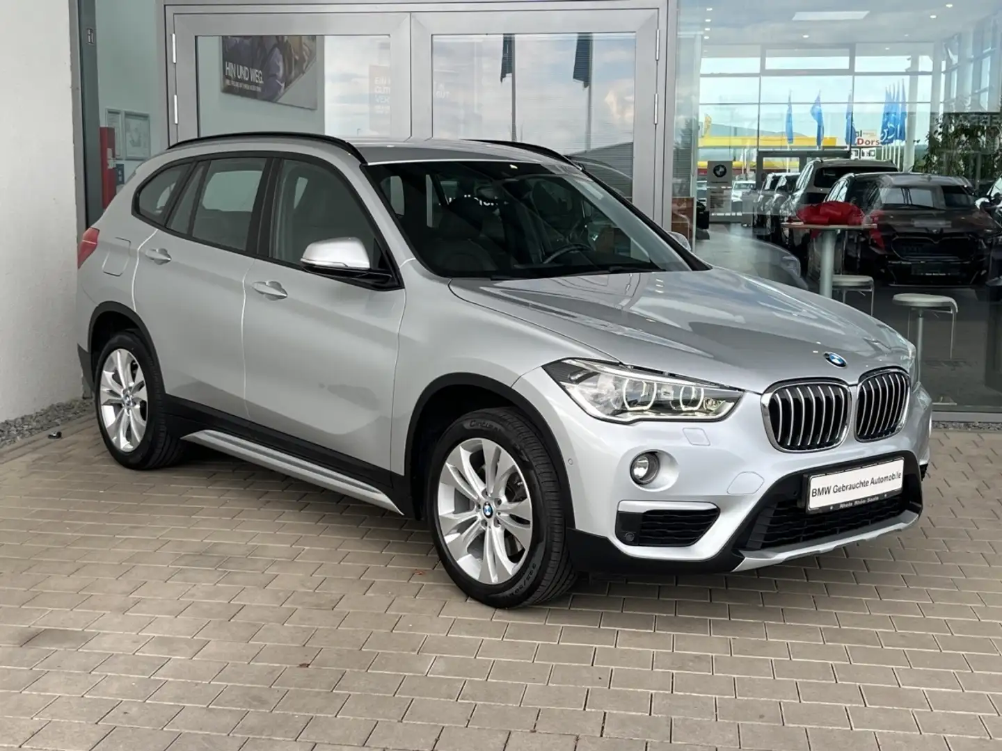 BMW X1 xDrive20d xLine Navi.HUD.Hifi.LED.ParkA.DAB Argento - 2