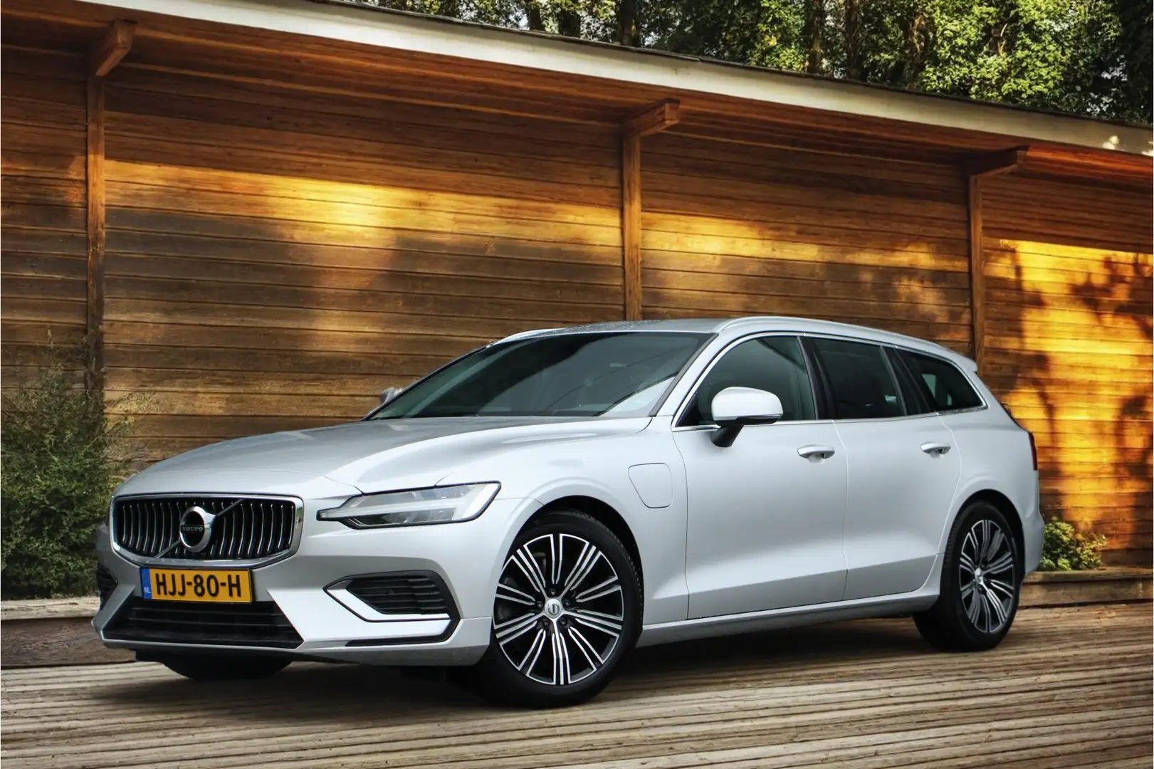 Volvo V60 T6 AWD Inscription Expression | Stuur/Stoelverwarm Grijs - 1