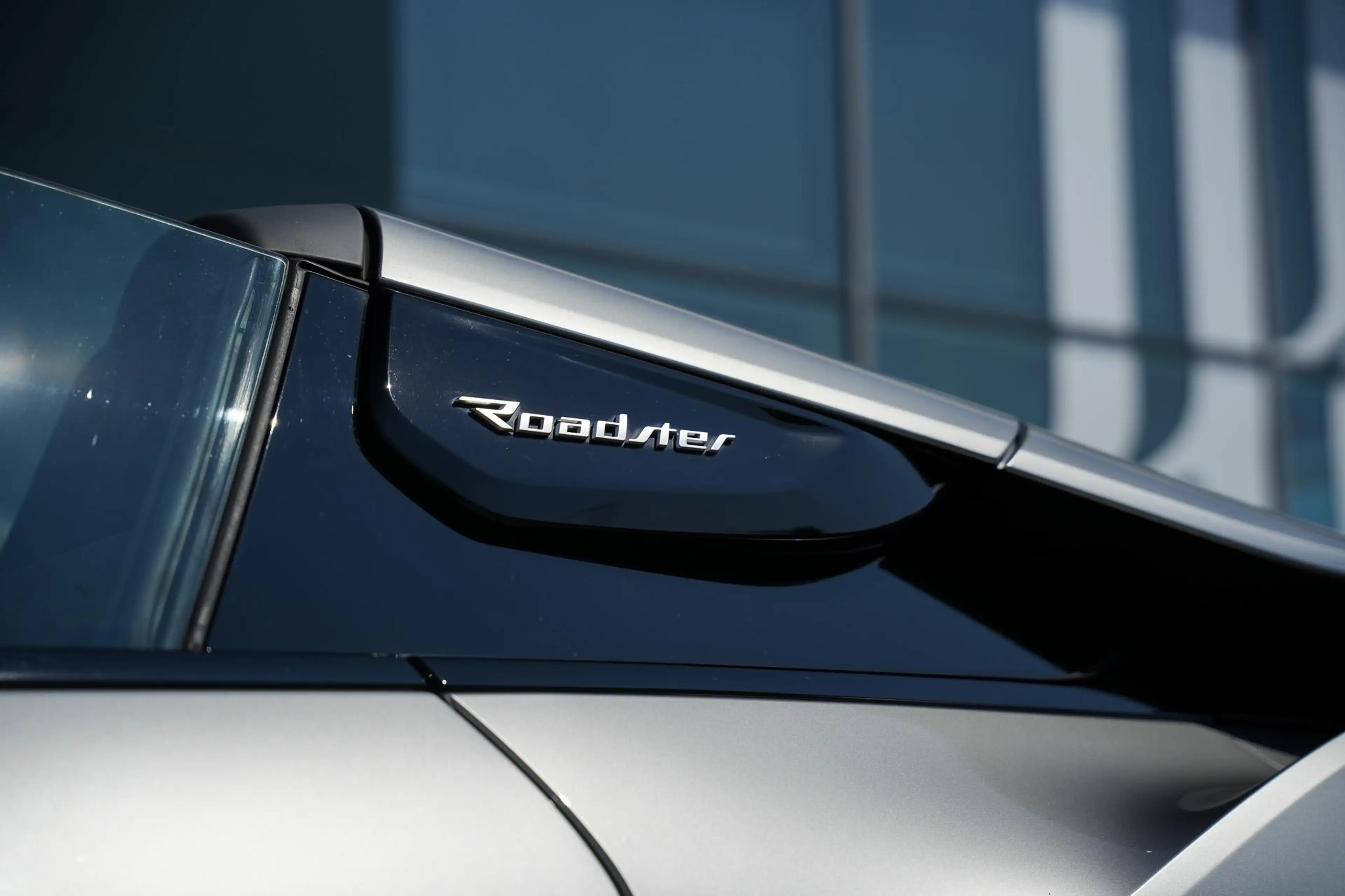 BMW i8 Roadster 1.5 | BMW Individual Donington Grau metal — photo 28