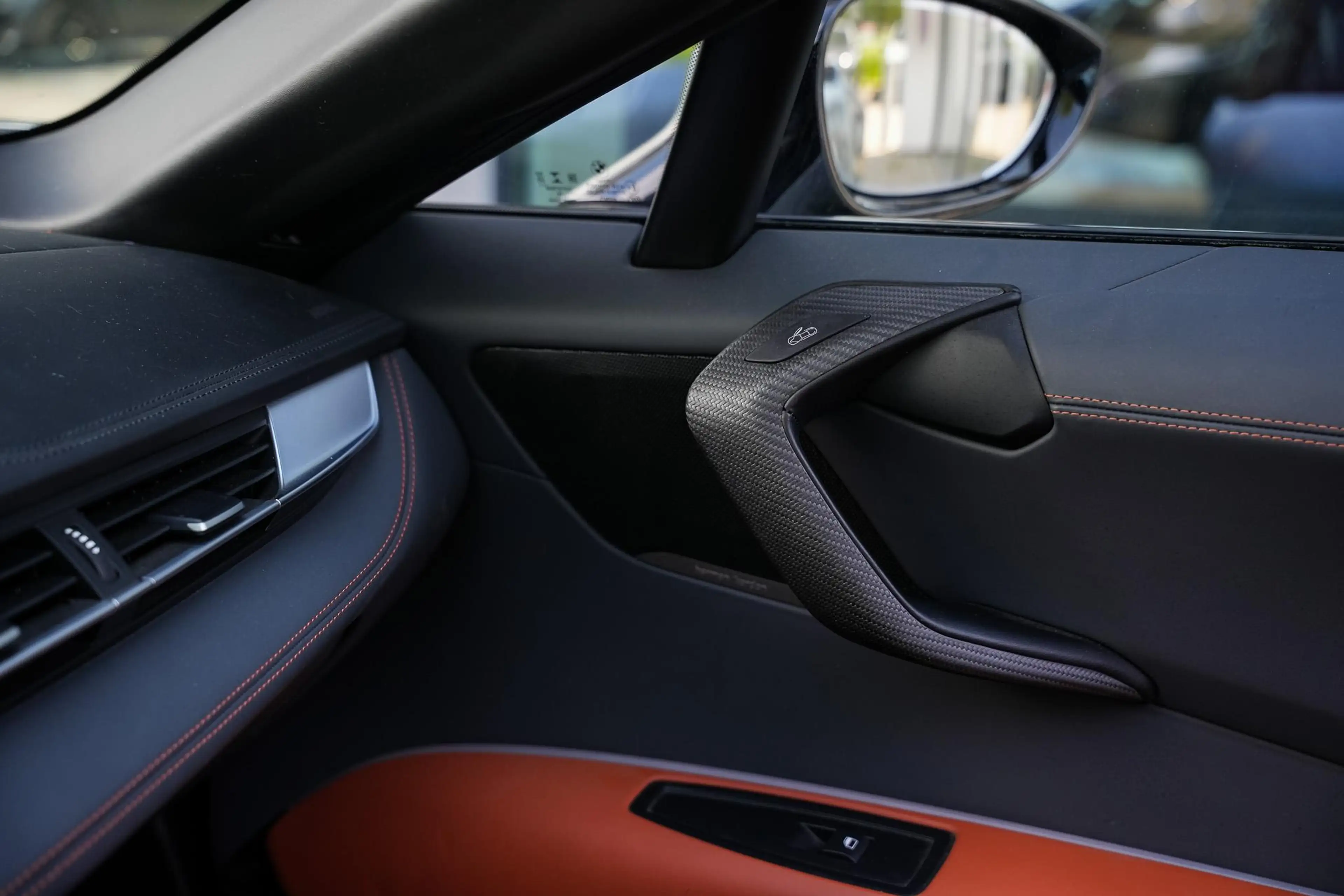 BMW i8 Roadster 1.5 | BMW Individual Donington Grau metal — photo 19