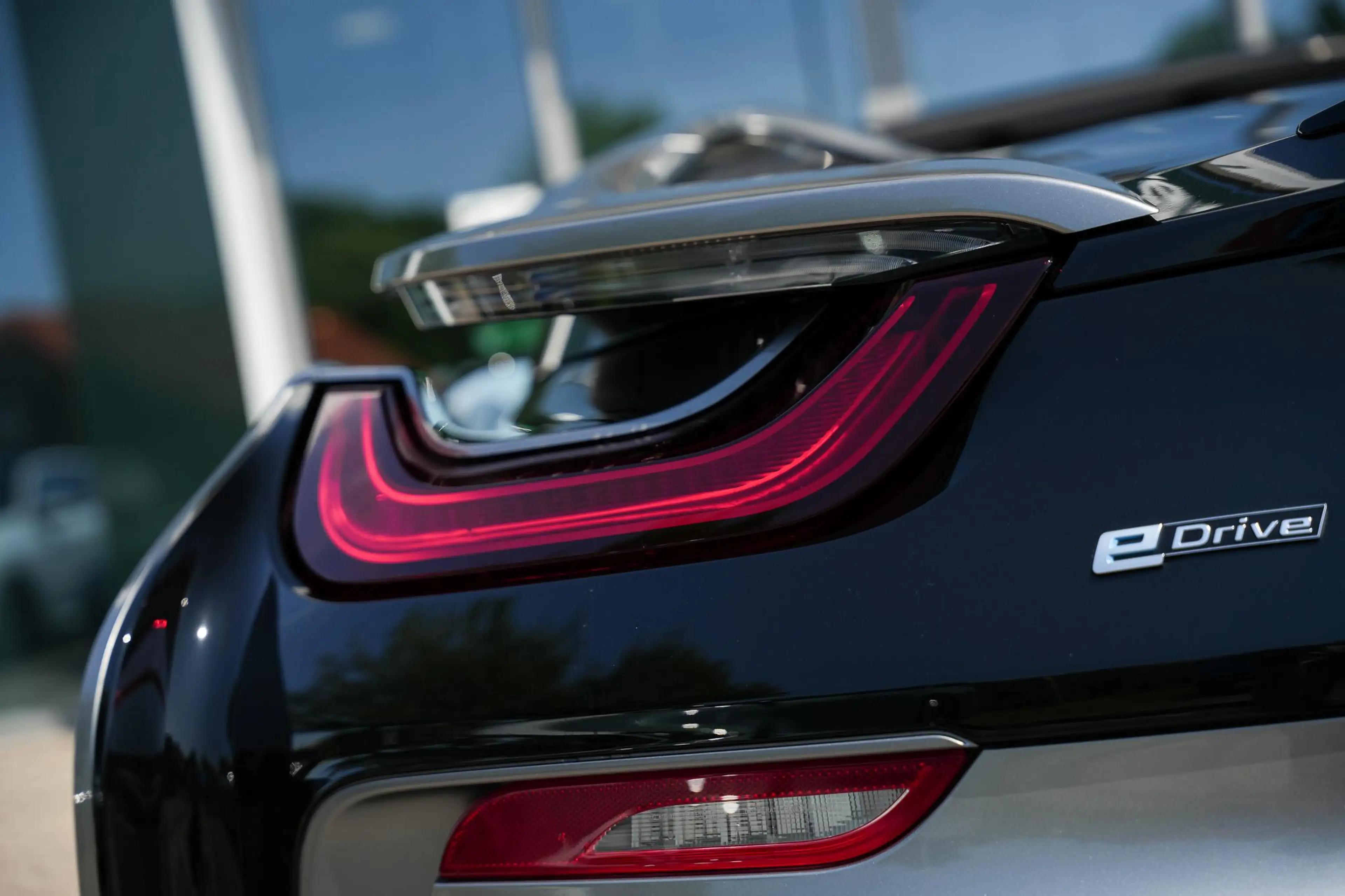 BMW i8 Roadster 1.5 | BMW Individual Donington Grau metal — photo 29