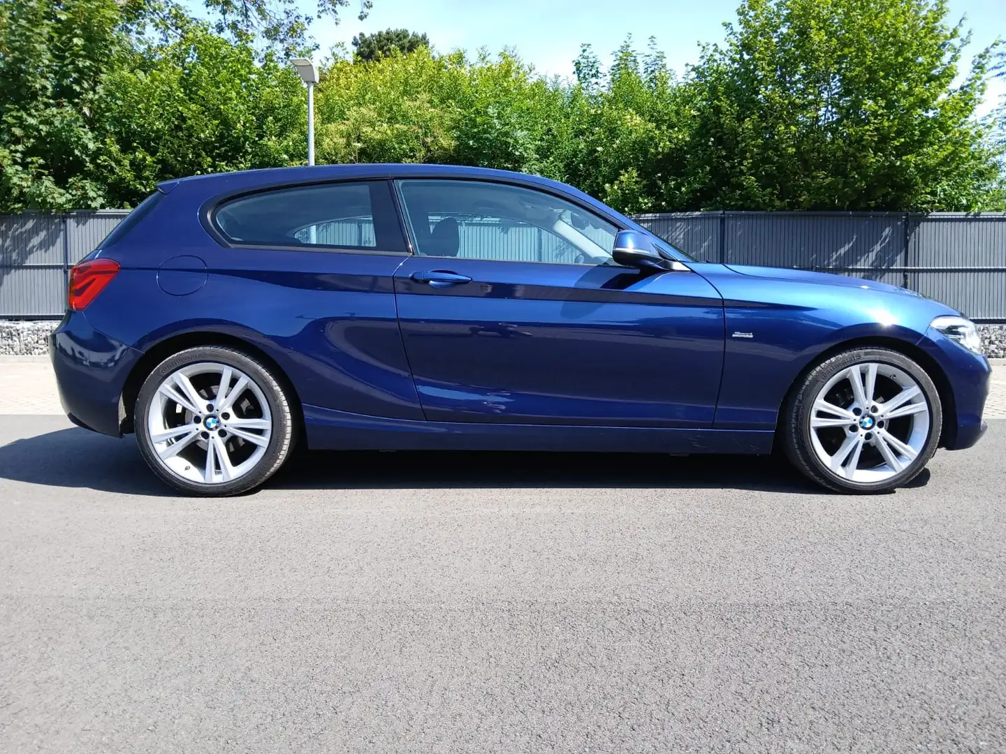 BMW 118 118iA Blauw - 1