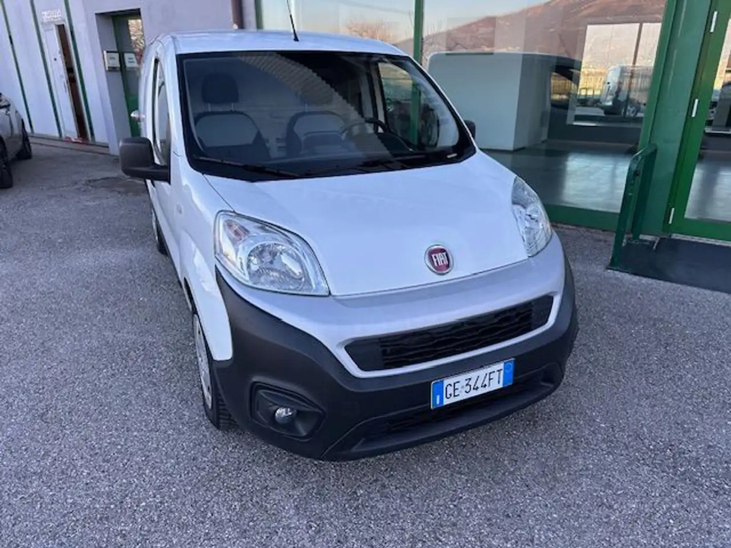 Fiat Fiorino 1.3 MJT 95CV Cargo SX Weiß - 2