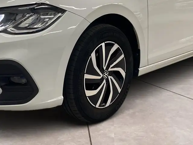 Volkswagen Polo view 15