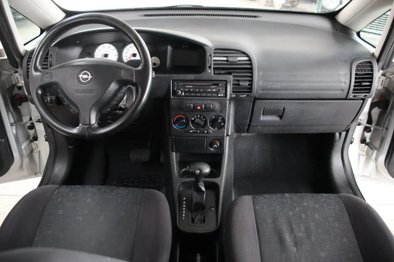 Opel Zafira 1.8 16V Selection *Automatik/7-Sitzer*, foto 10