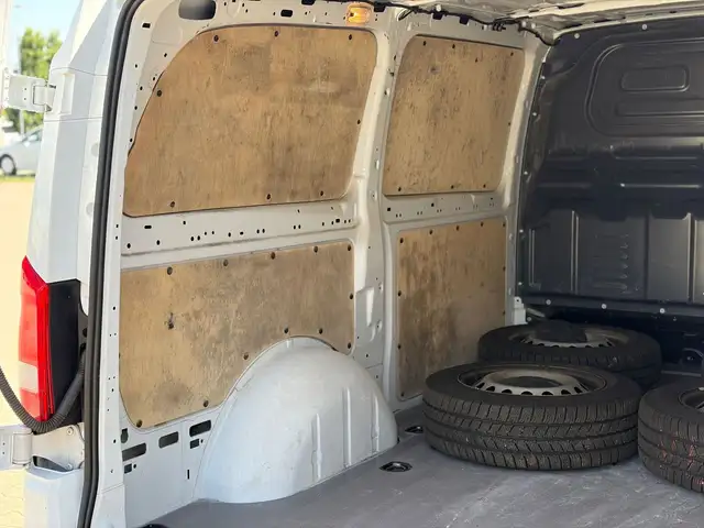 Mercedes-Benz Vito view 9