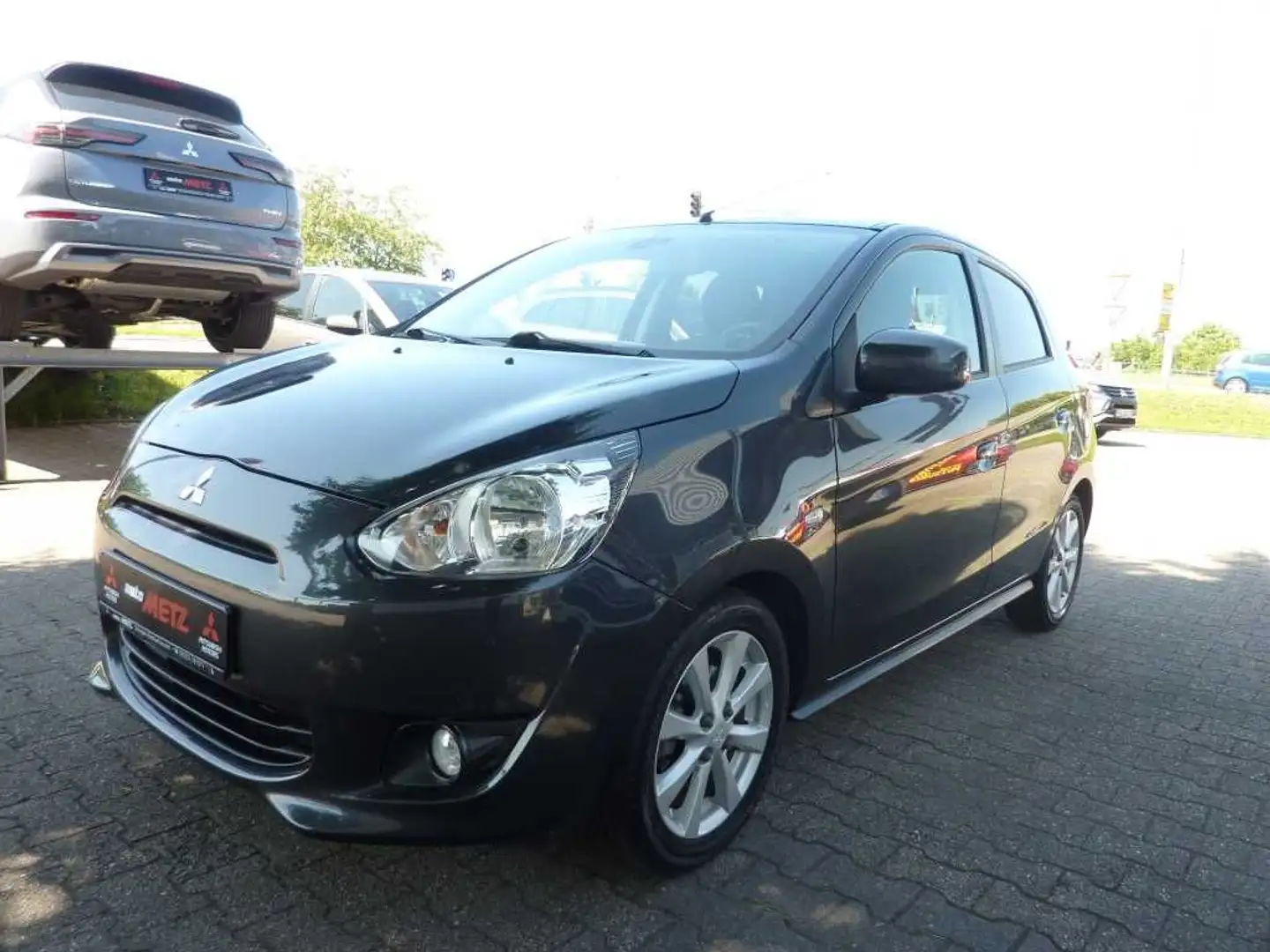 Mitsubishi Space Star Shine+ 1.2 ClearTec (schwarz) - 1