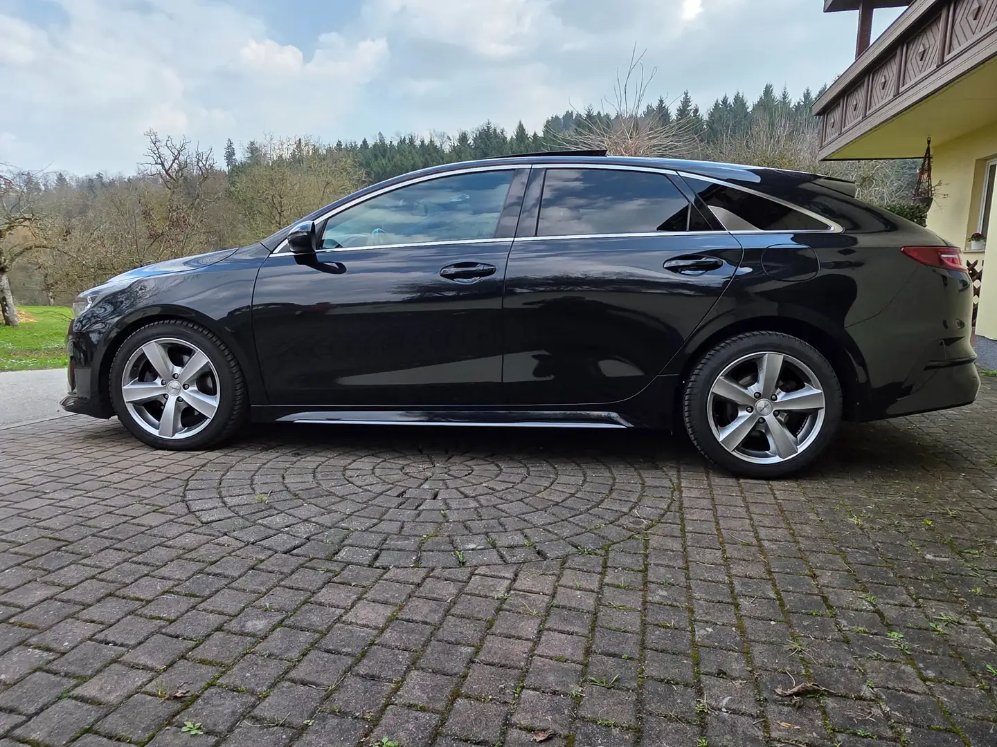 Kia ProCeed / pro_cee'd pro ceed 1,4 TGDI GPF GT-Line DCT Aut. PANO-DACH+DIGITALES-COCKPIT Silber - 2