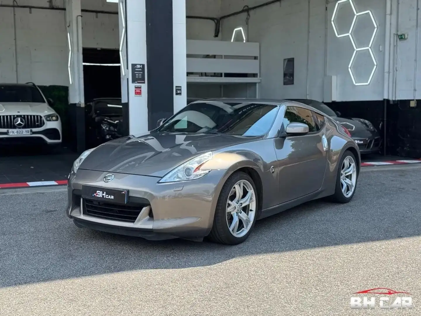 Nissan 370Z COUPE 3.7 330cv BVA / BOSE Gris - 1