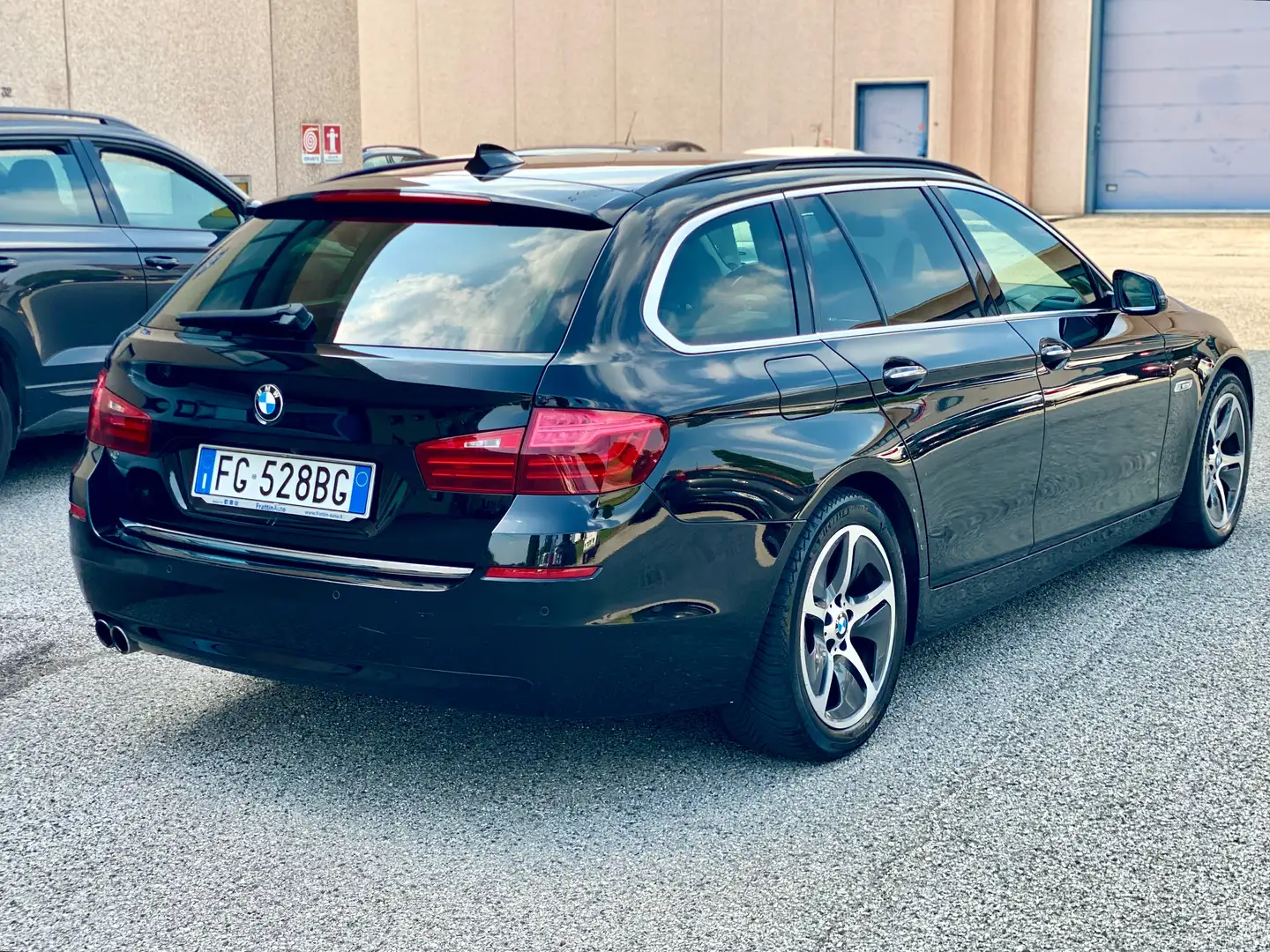 BMW 520 D Touring  Luxury 184cv auto E6 Nero - 2