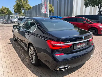 Annonce voiture d'occasion BMW 740 - CARADIZE