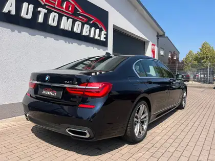 Annonce voiture d'occasion BMW 740 - CARADIZE