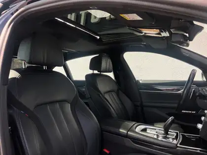 Annonce voiture d'occasion BMW 740 - CARADIZE