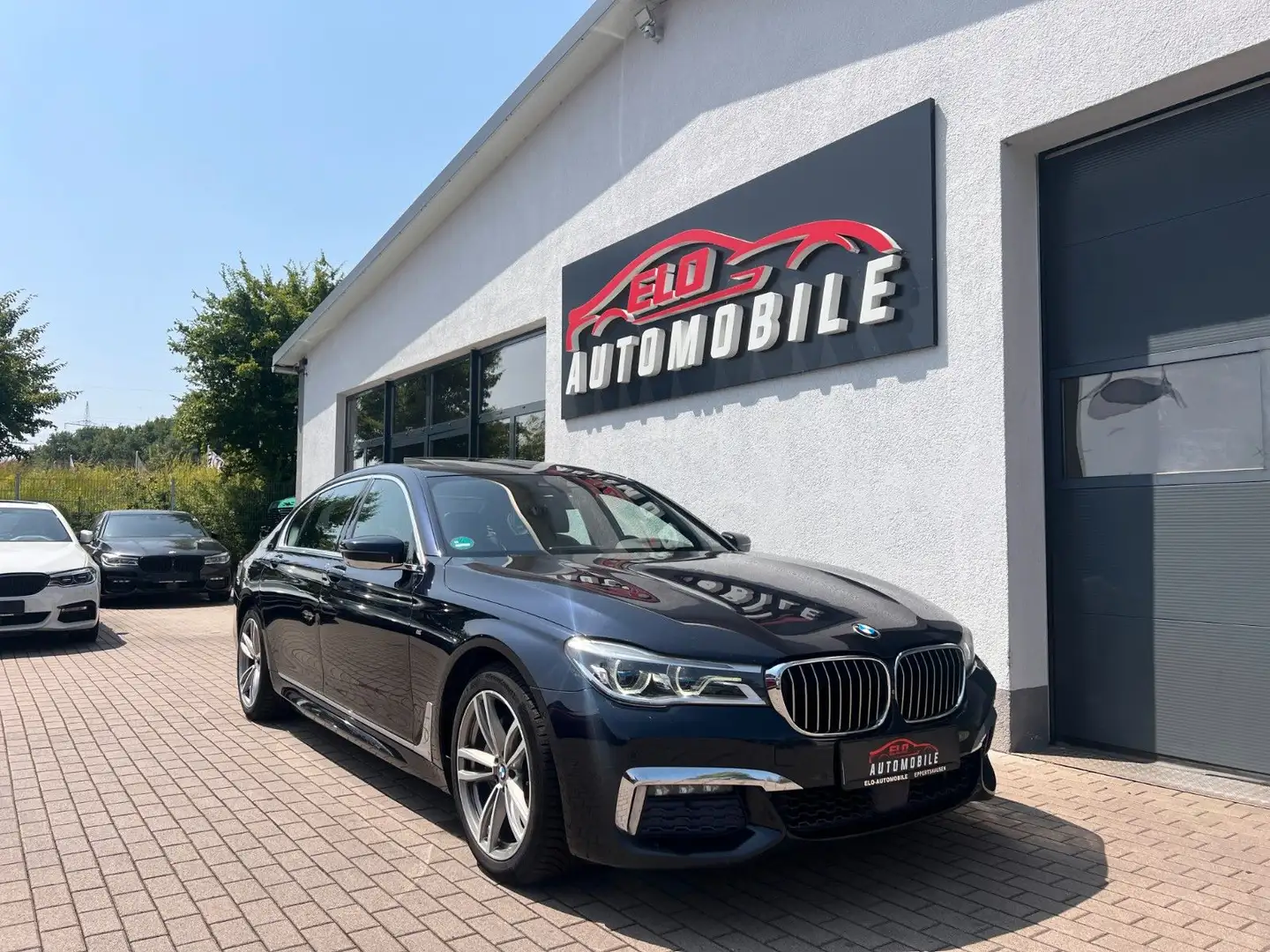 BMW 740 d Lang xDrive*M-Paket*ACC,Head-Up*VOLL Noir - 1