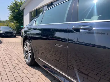 Annonce voiture d'occasion BMW 740 - CARADIZE