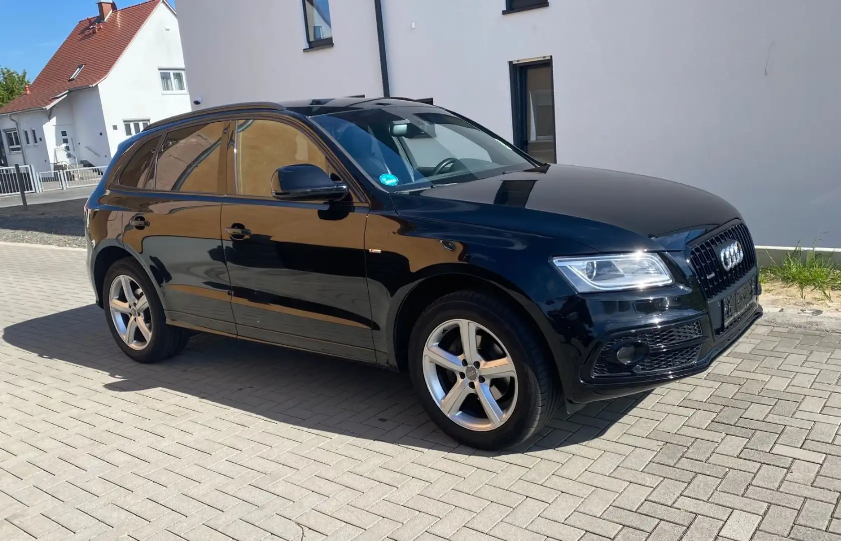 Audi Q5 2.0 TFSI  quattro S line Sport / Plus Schwarz - 1