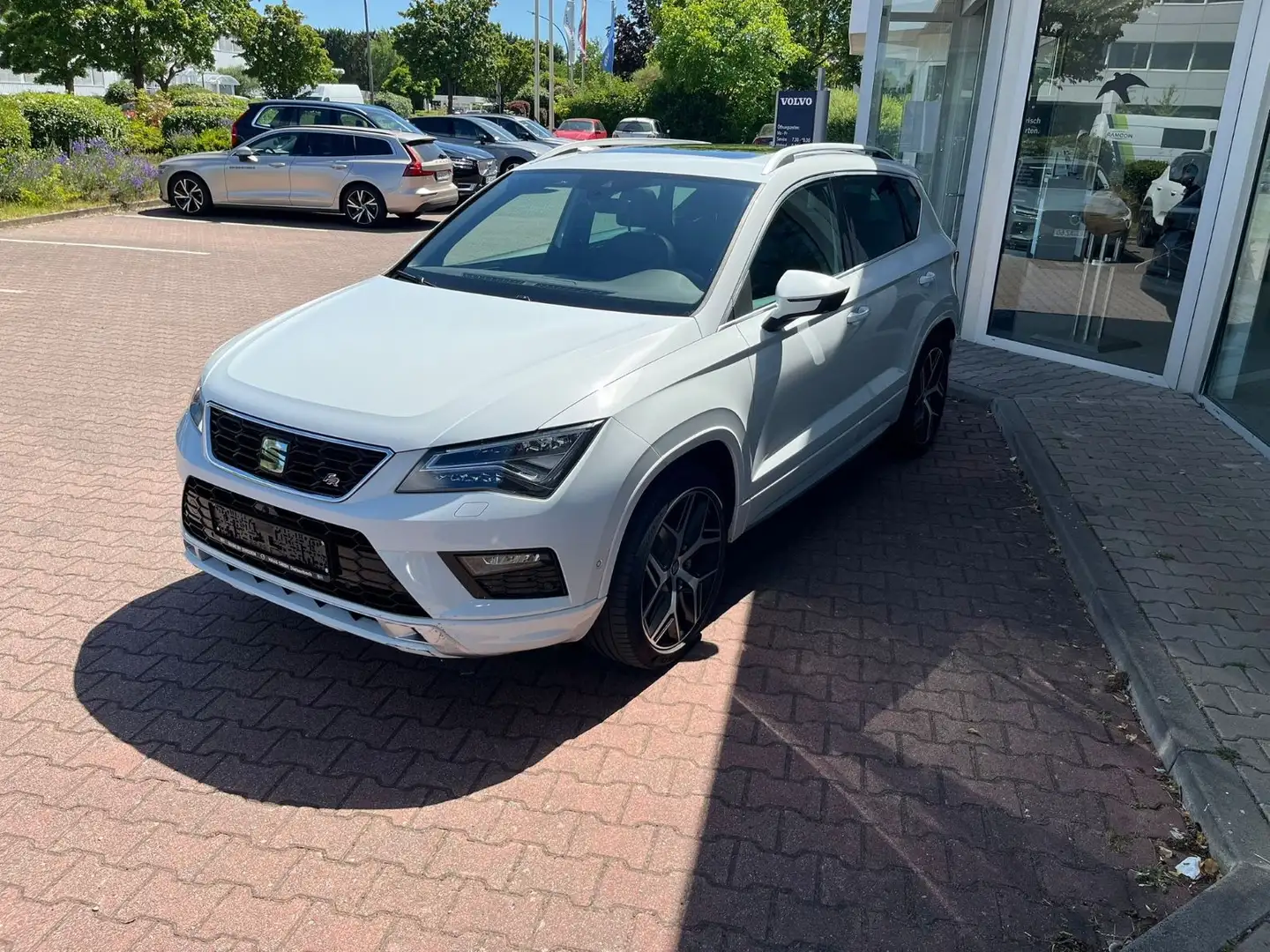 SEAT Ateca FR 4Drive Weiß - 2