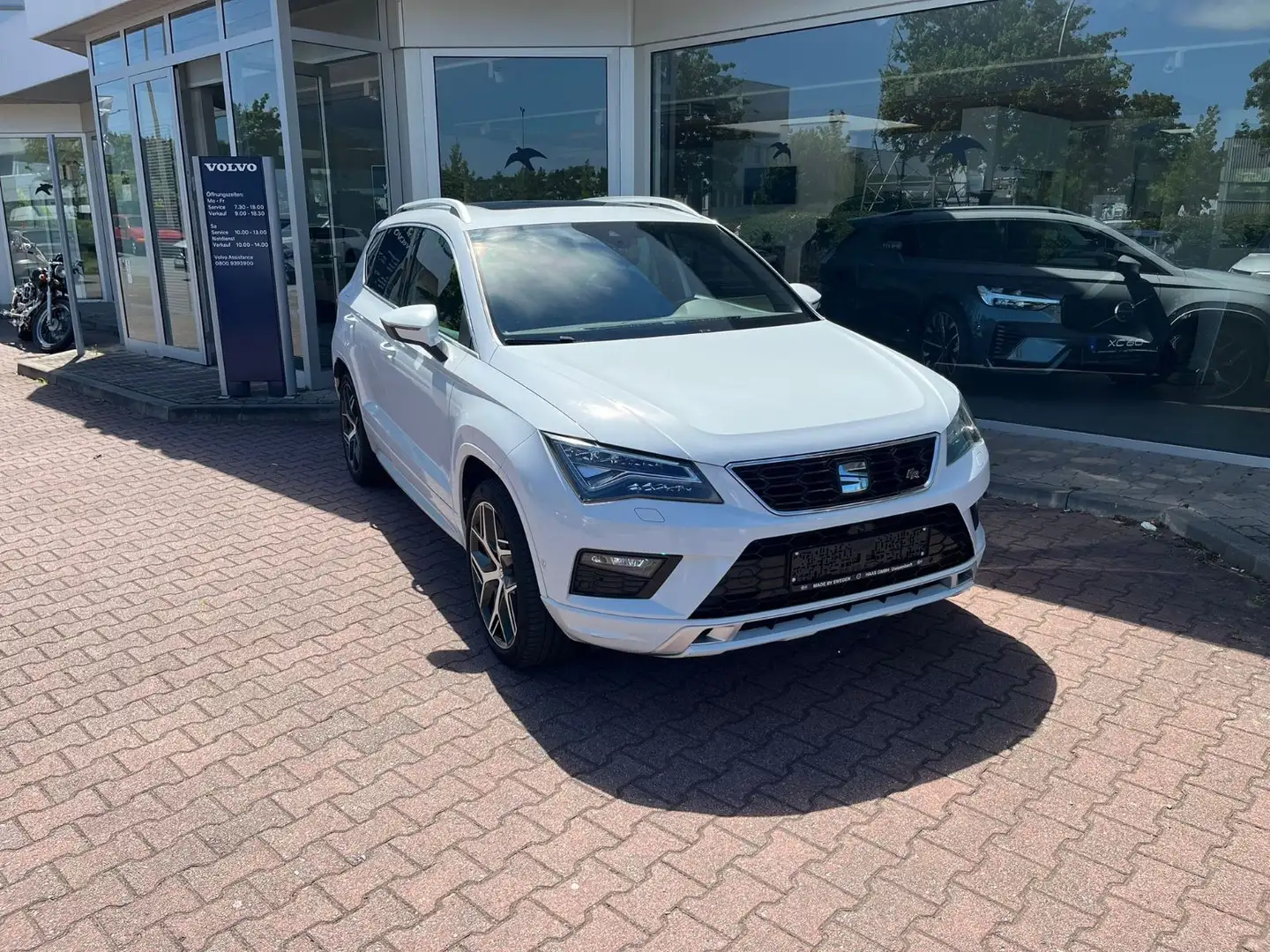 SEAT Ateca FR 4Drive Weiß - 1