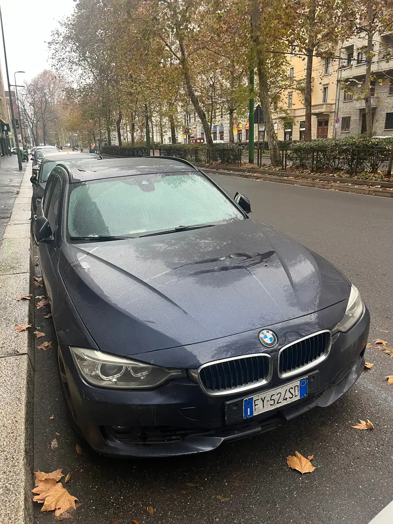 BMW 330 330dA Touring xdrive Luxury - 1