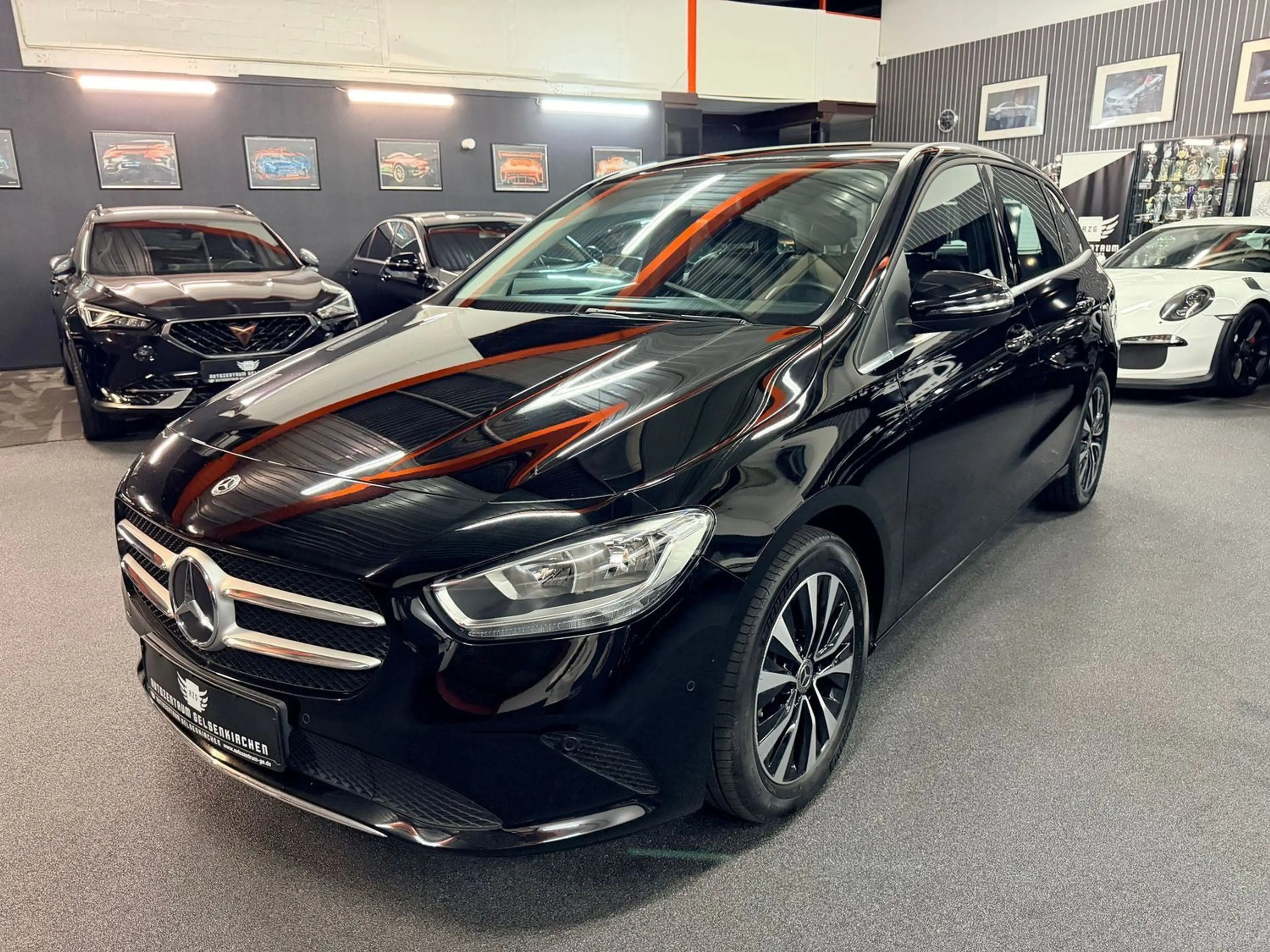 Mercedes-Benz B 250 e Style MBUX/NAVI/PARK-ASSIST/EASY-PACK