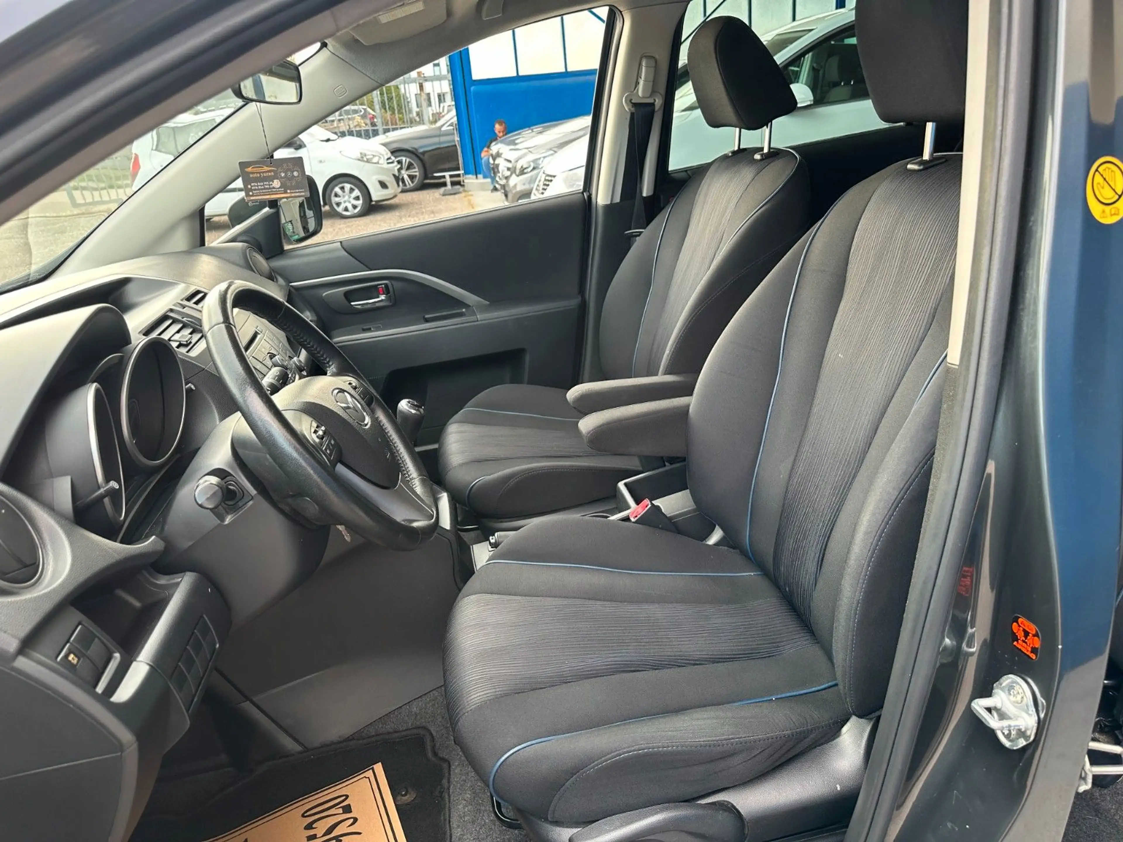 Mazda 5 Center-Line / 7 Sitzer / Xenon / SHZ — photo 15