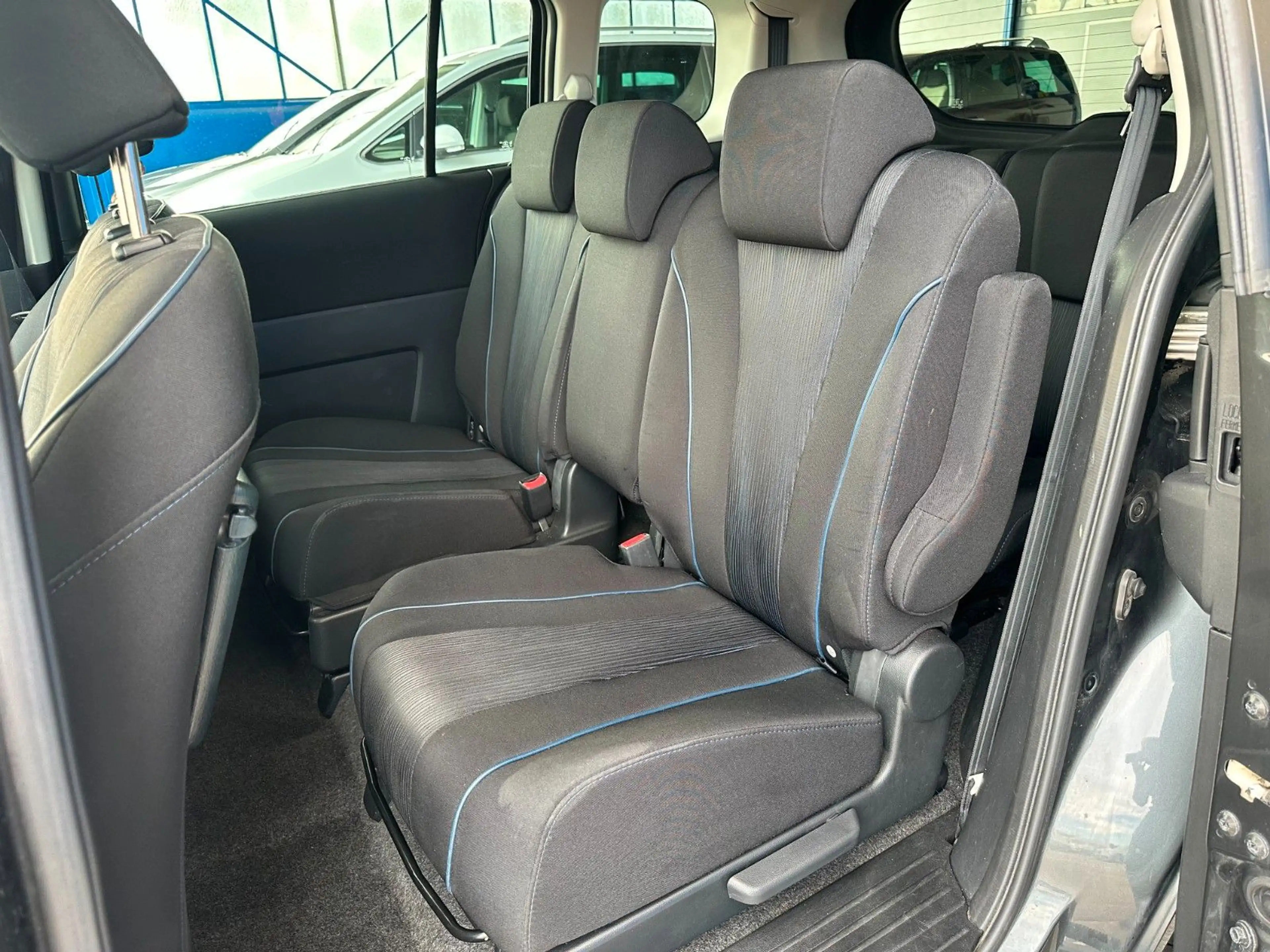 Mazda 5 Center-Line / 7 Sitzer / Xenon / SHZ — photo 13
