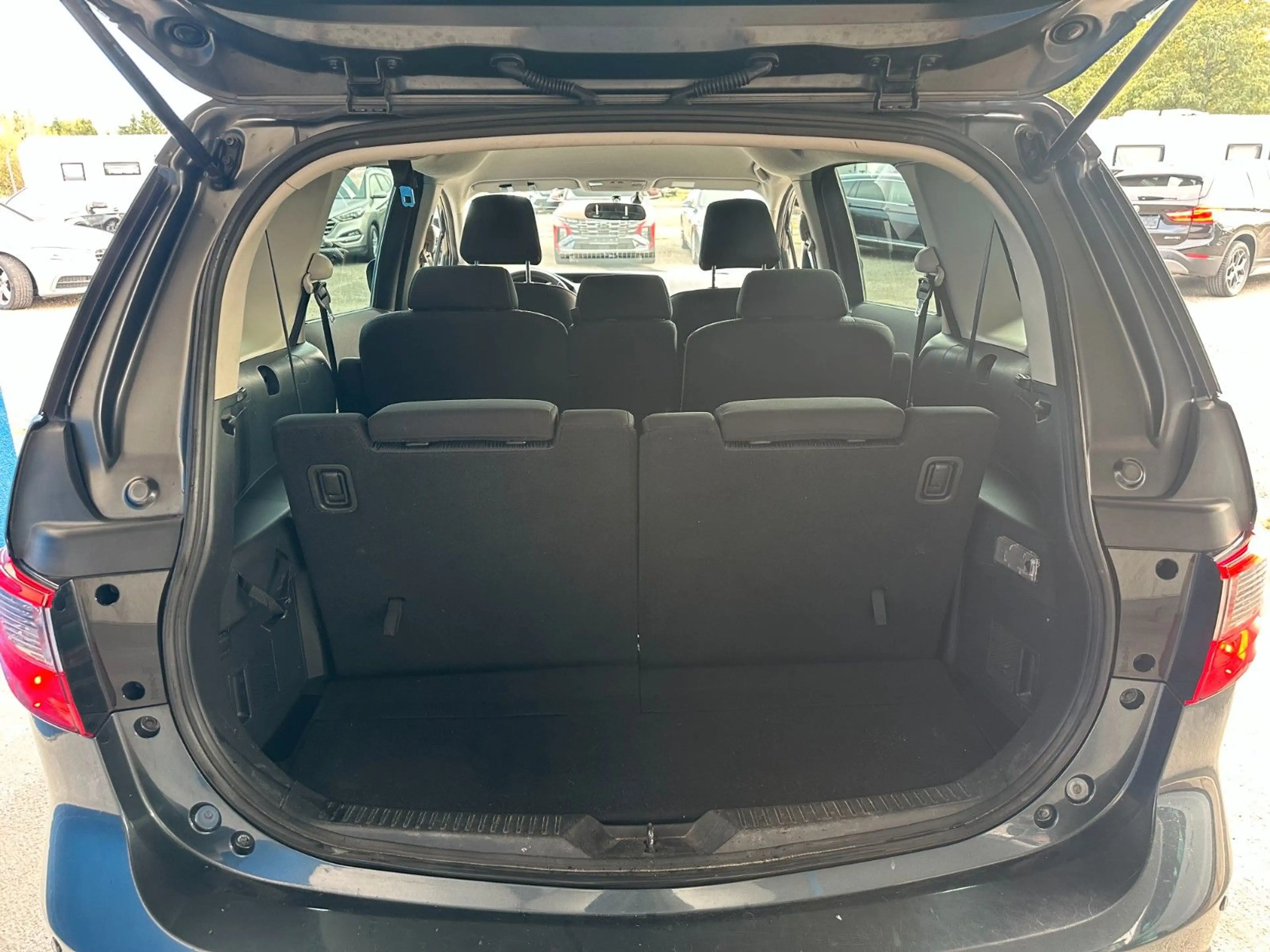 Mazda 5 Center-Line / 7 Sitzer / Xenon / SHZ — photo 16