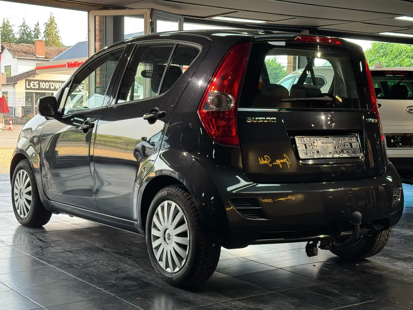 Suzuki Splash 1.2i *GARANTIE 1AN*CLIM Zwart - 2