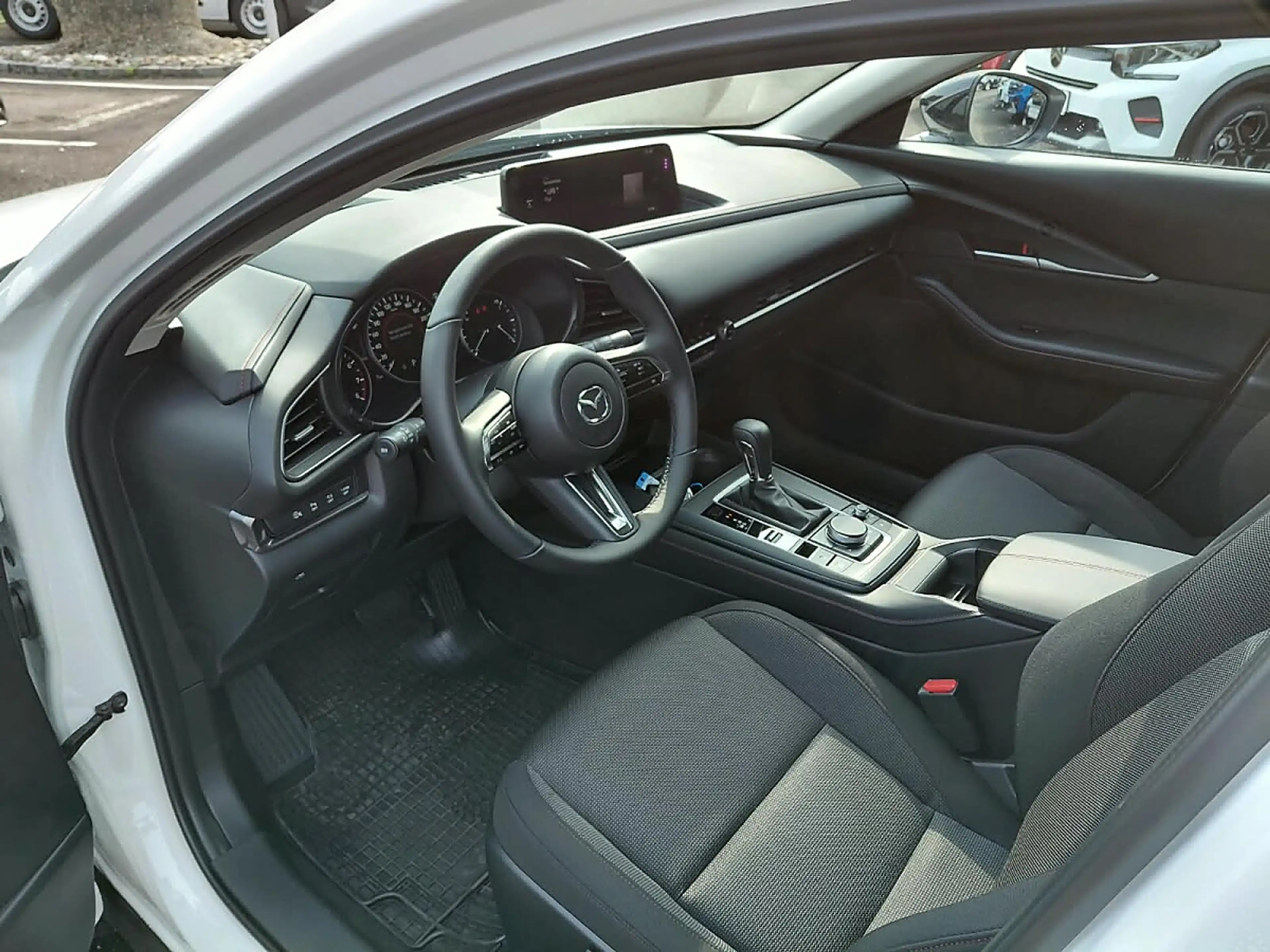 Mazda CX-30 e-Skyactive G140 Homura Aut. — photo 2
