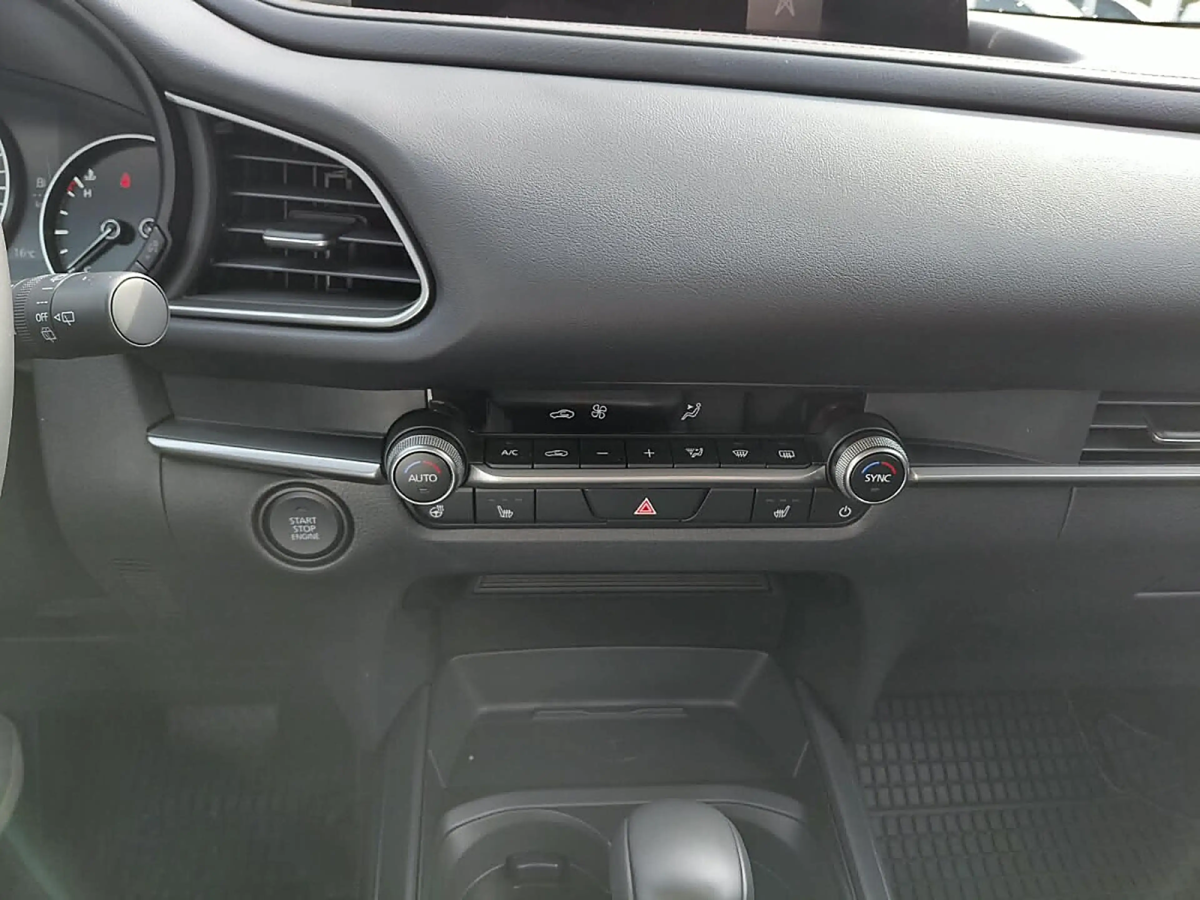 Mazda CX-30 e-Skyactive G140 Homura Aut. — photo 11
