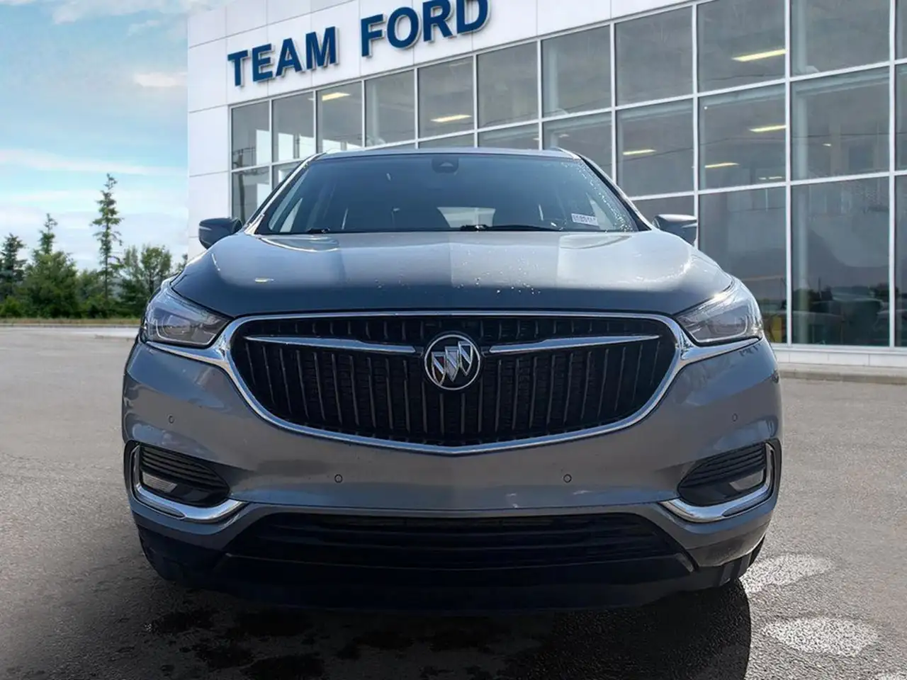 Buick Enclave снимка Buick Enclave