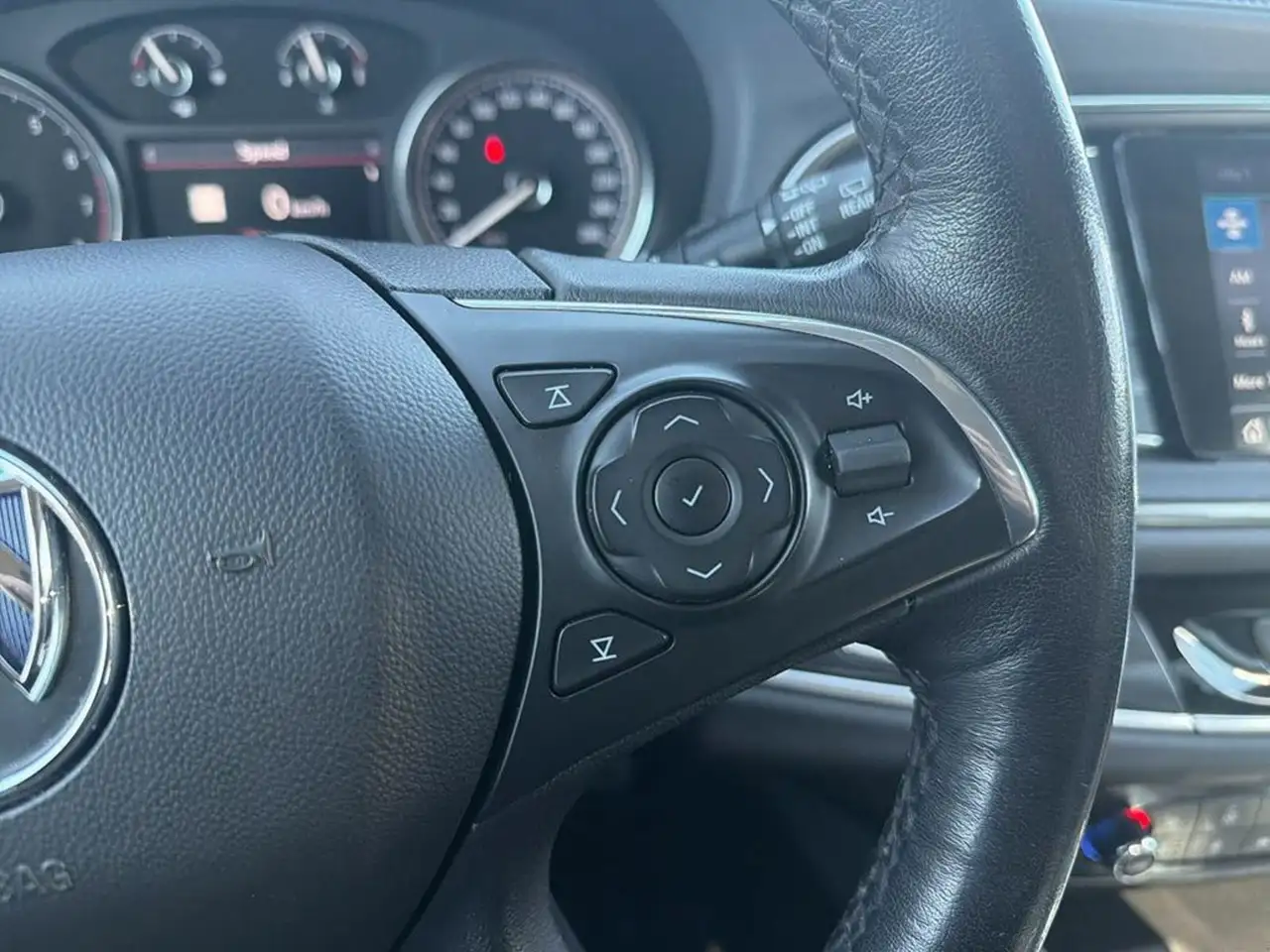 Buick Enclave снимка Buick Enclave