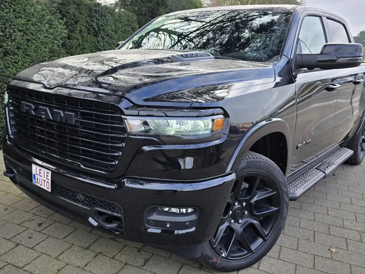 Dodge RAM Laramie Night €63.900,- excl btw. Schwarz - 2