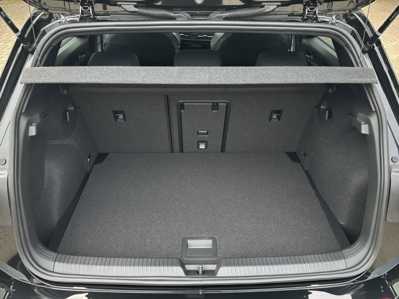 Volkswagen Golf 1.5 eTSI R-LINE PANO-DAK/CAMERA/NAVI/CARPLAY/ACC/S, миниатюра 10