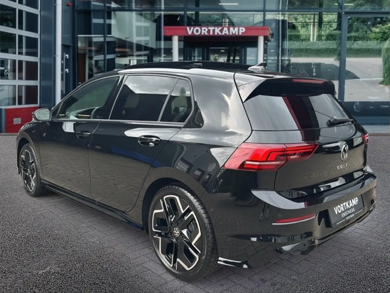 Volkswagen Golf 1.5 eTSI R-LINE PANO-DAK/CAMERA/NAVI/CARPLAY/ACC/S, миниатюра 7