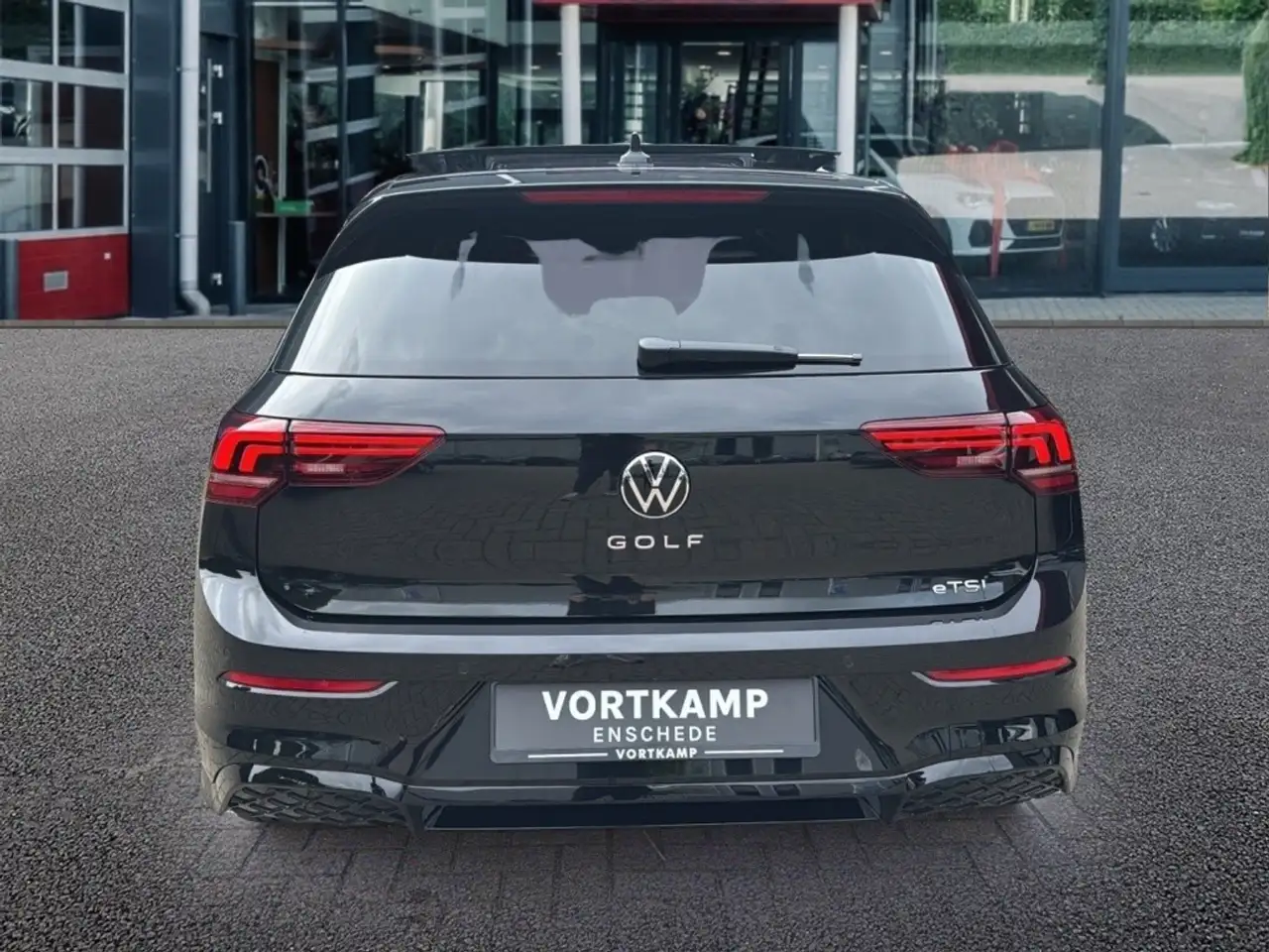 Volkswagen Golf 1.5 eTSI R-LINE PANO-DAK/CAMERA/NAVI/CARPLAY/ACC/S, миниатюра 6