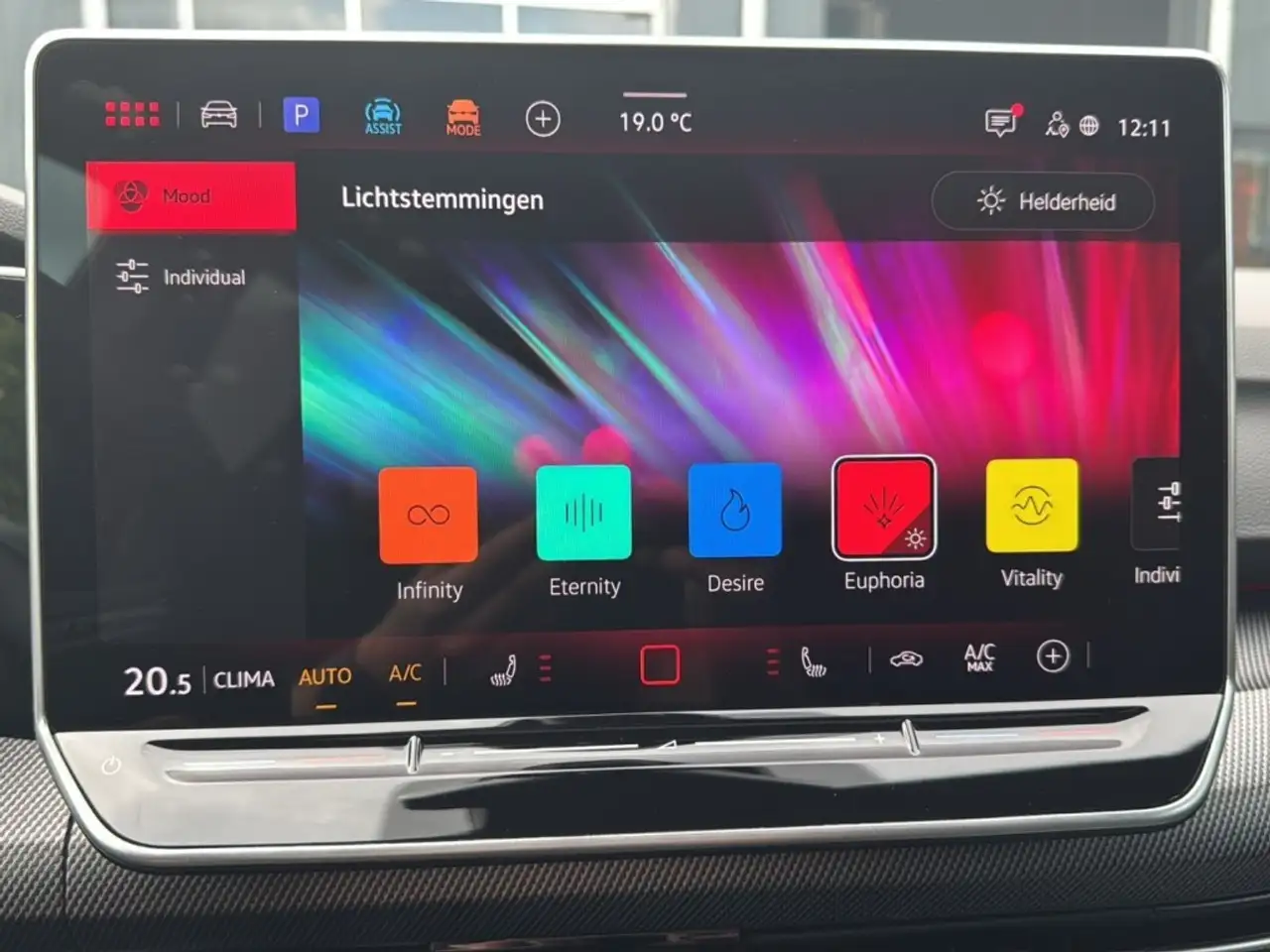 Volkswagen Golf 1.5 eTSI R-LINE PANO-DAK/CAMERA/NAVI/CARPLAY/ACC/S, миниатюра 27