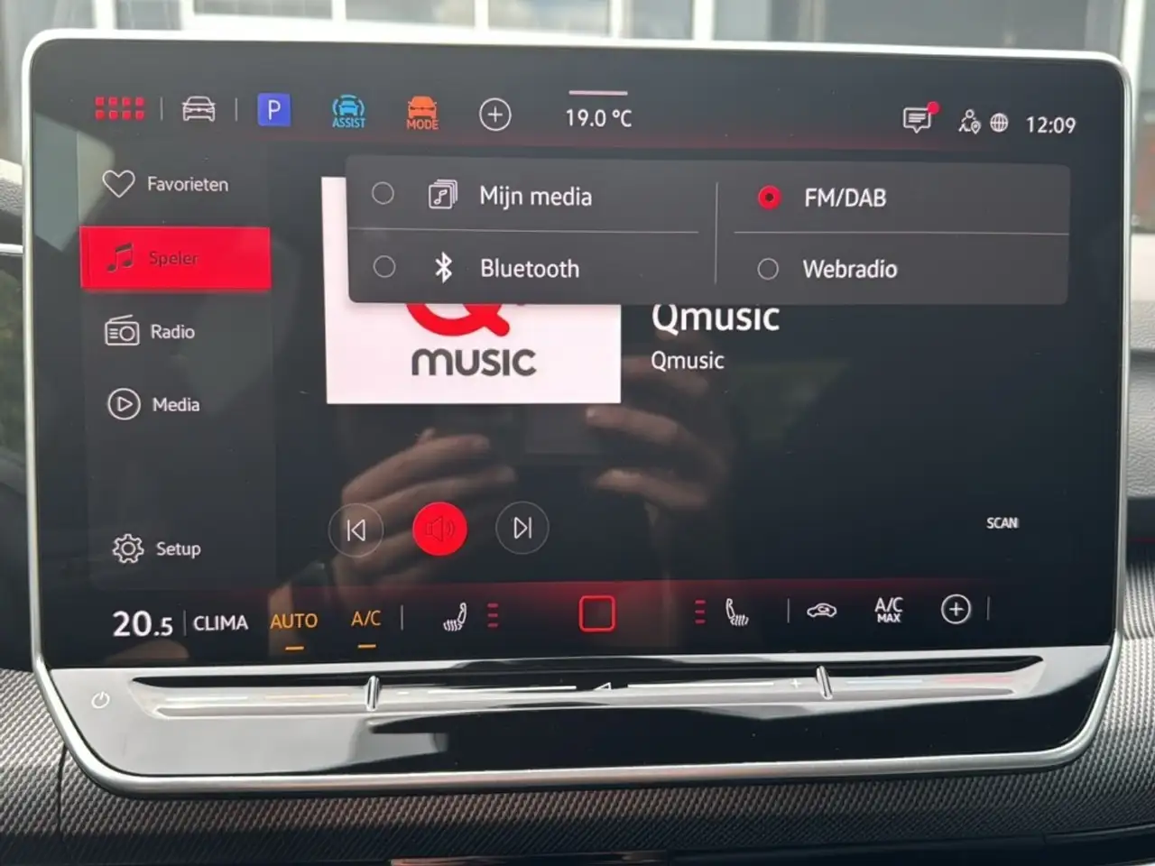 Volkswagen Golf 1.5 eTSI R-LINE PANO-DAK/CAMERA/NAVI/CARPLAY/ACC/S, миниатюра 20