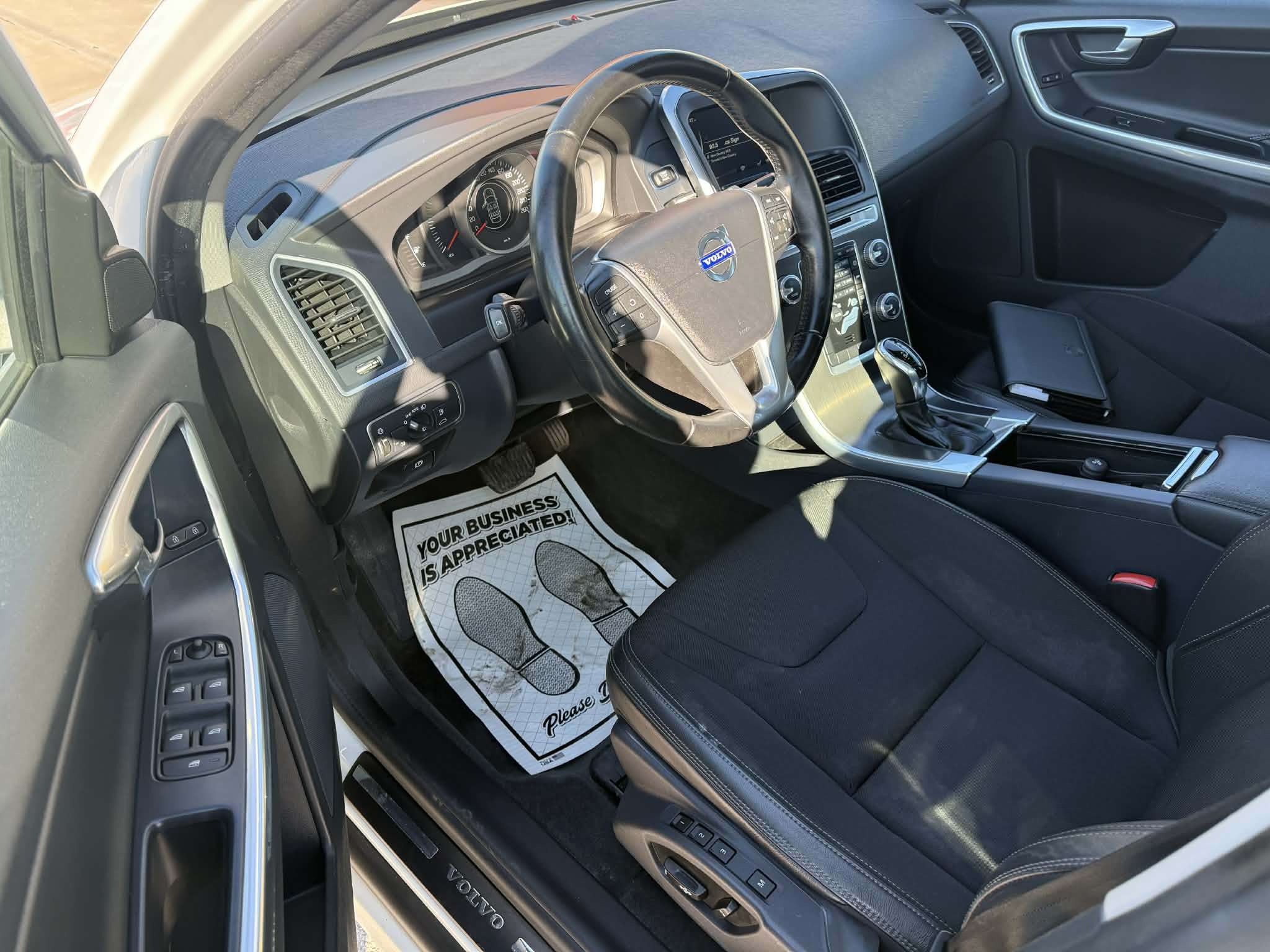 2015 Volvo XC60 T5 thumb 14