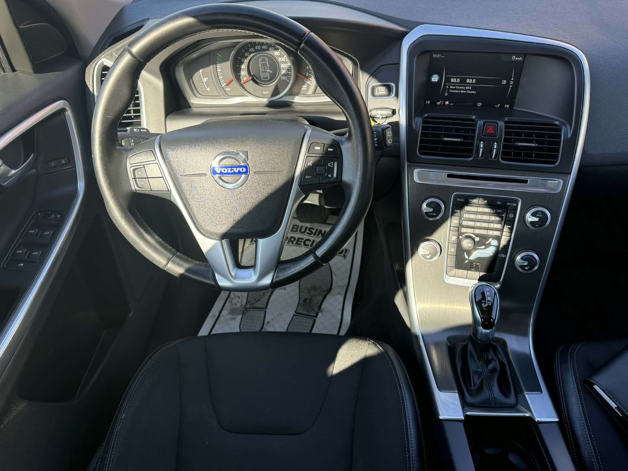2015 Volvo XC60 T5 thumb 16