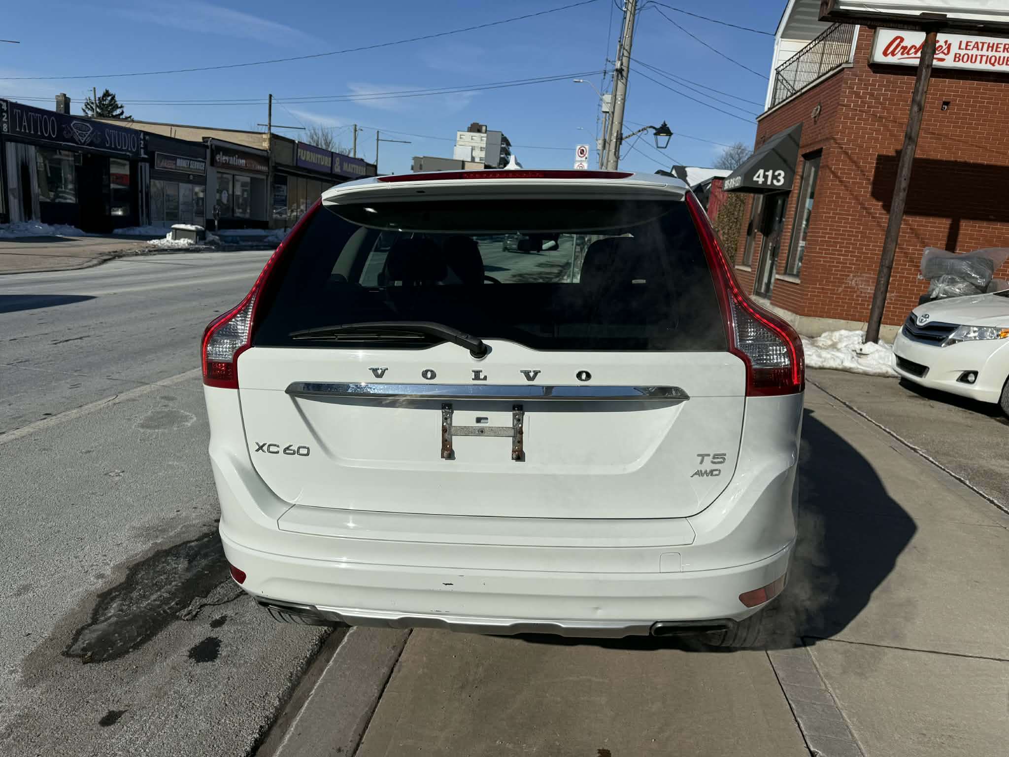 2015 Volvo XC60 T5 thumb 6