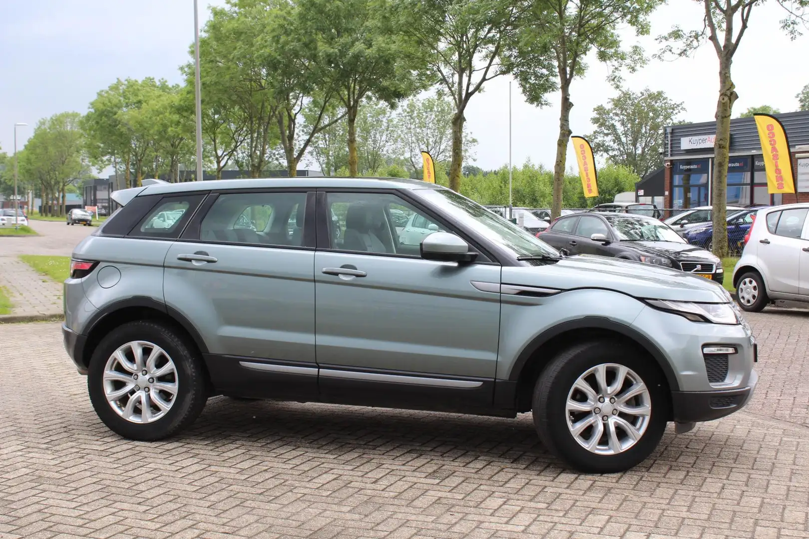 Land Rover Range Rover Evoque 2.0 TD4 Urban Series SE 1E EIG,,,LEDER PANO 4X4 NA Grijs - 2